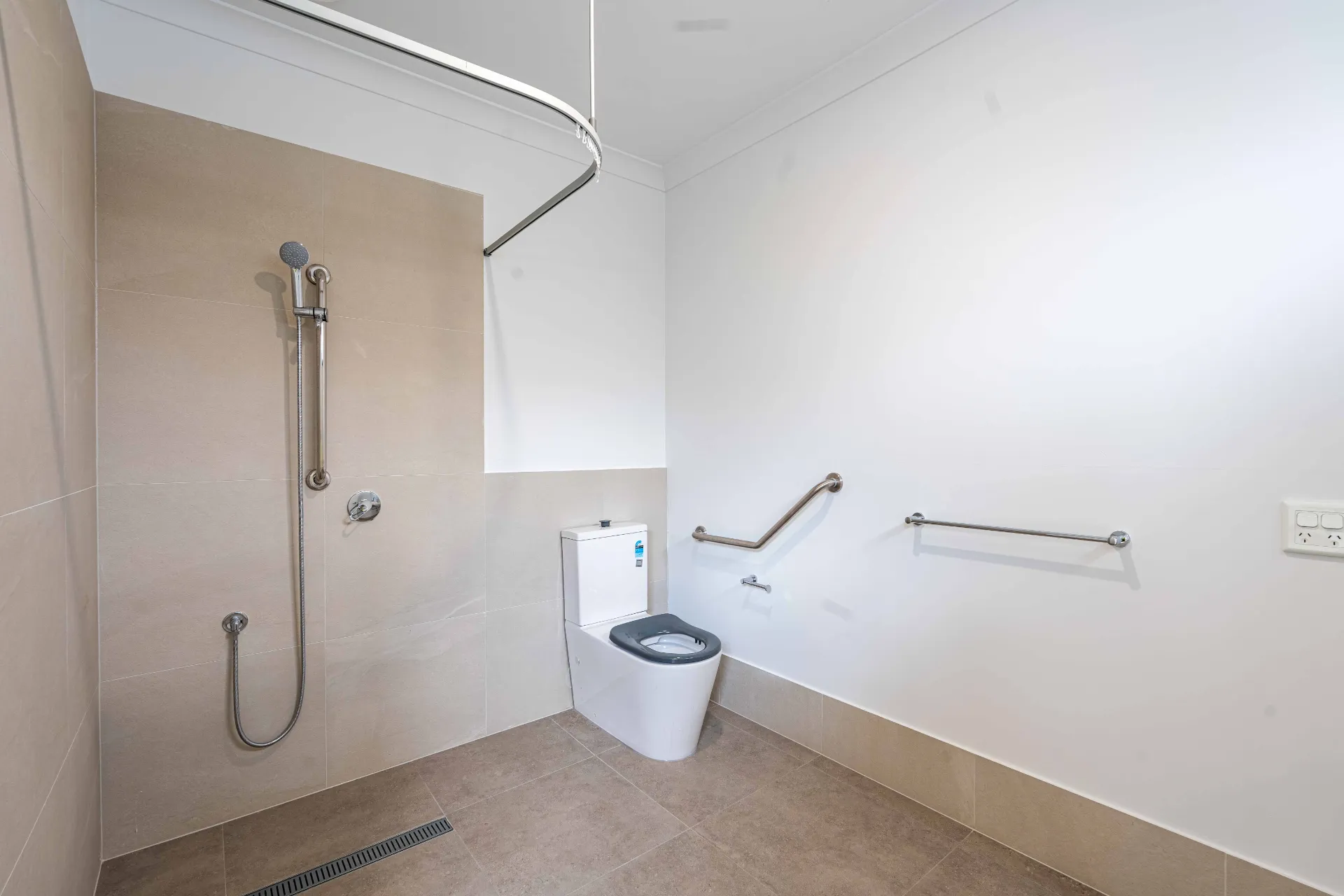 A-Walpole — Home image 8