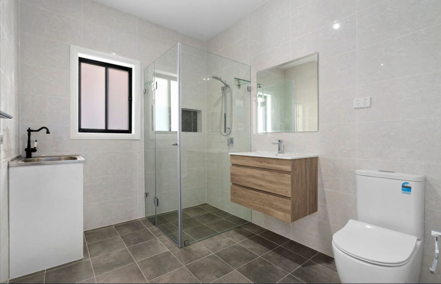 Private Living in Community Dwelling - Cambridge Park! — Home image 6
