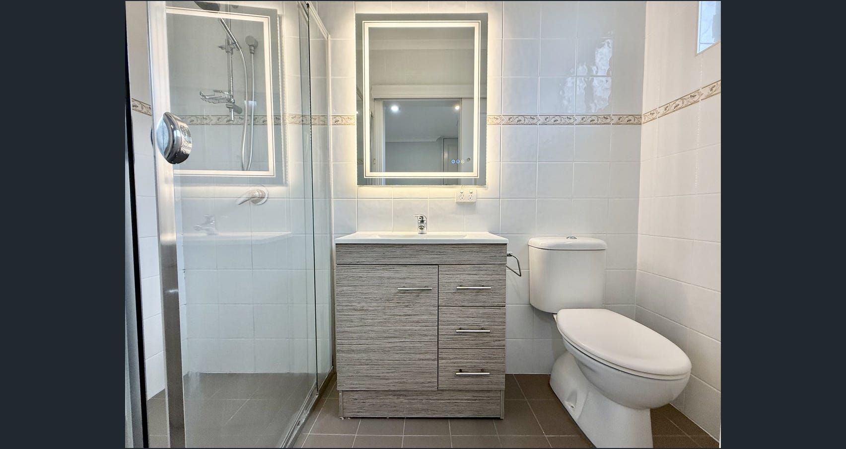 Newly Renovated Home in New Lambton Heights — Home image 8