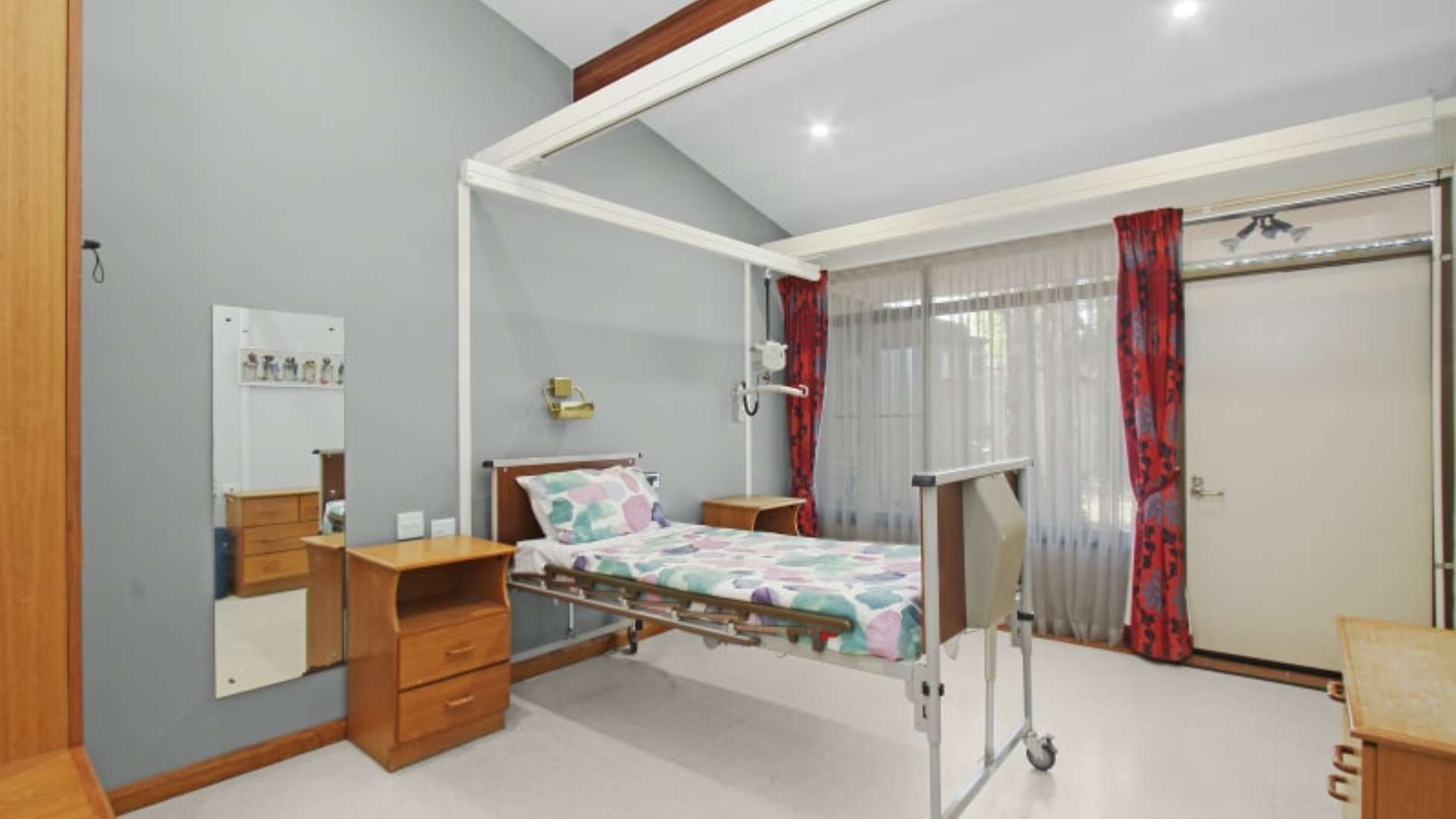 Spacious Disability Home With Great Outdoor Area, Campbelltown NSW 2560 — Home image 4