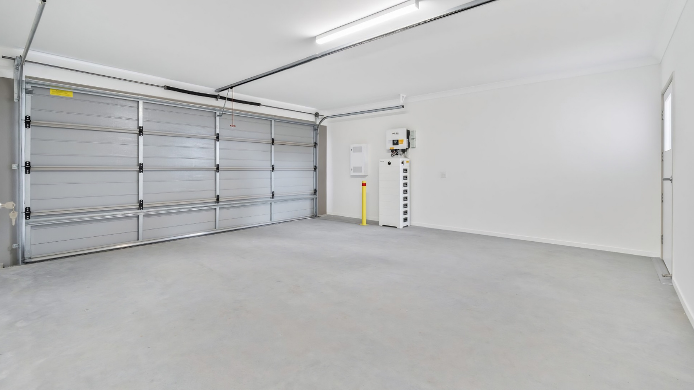 Purpose-Built HPS Living in Kalkie — Home image 9