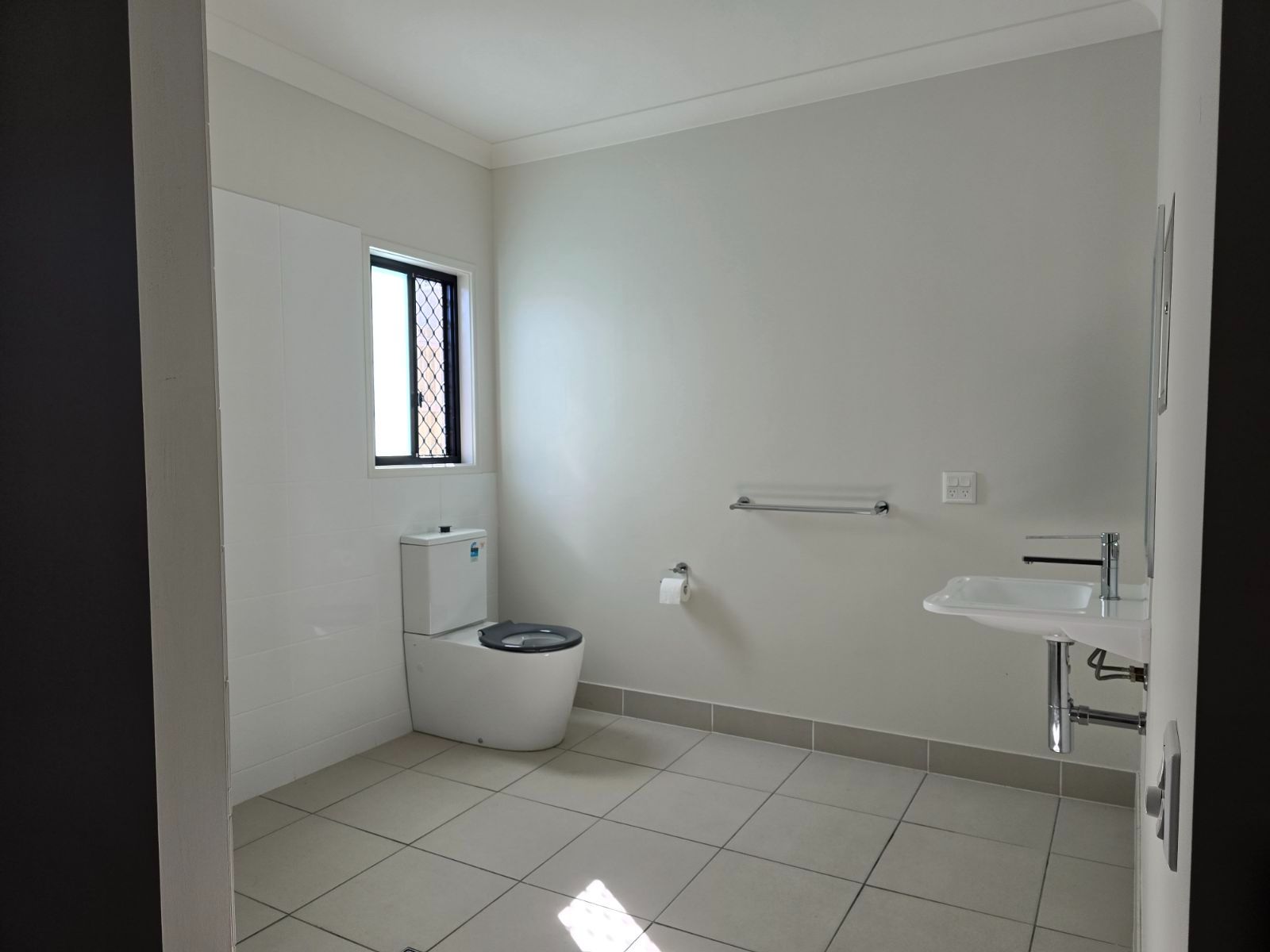 Complex Living — Home image 2