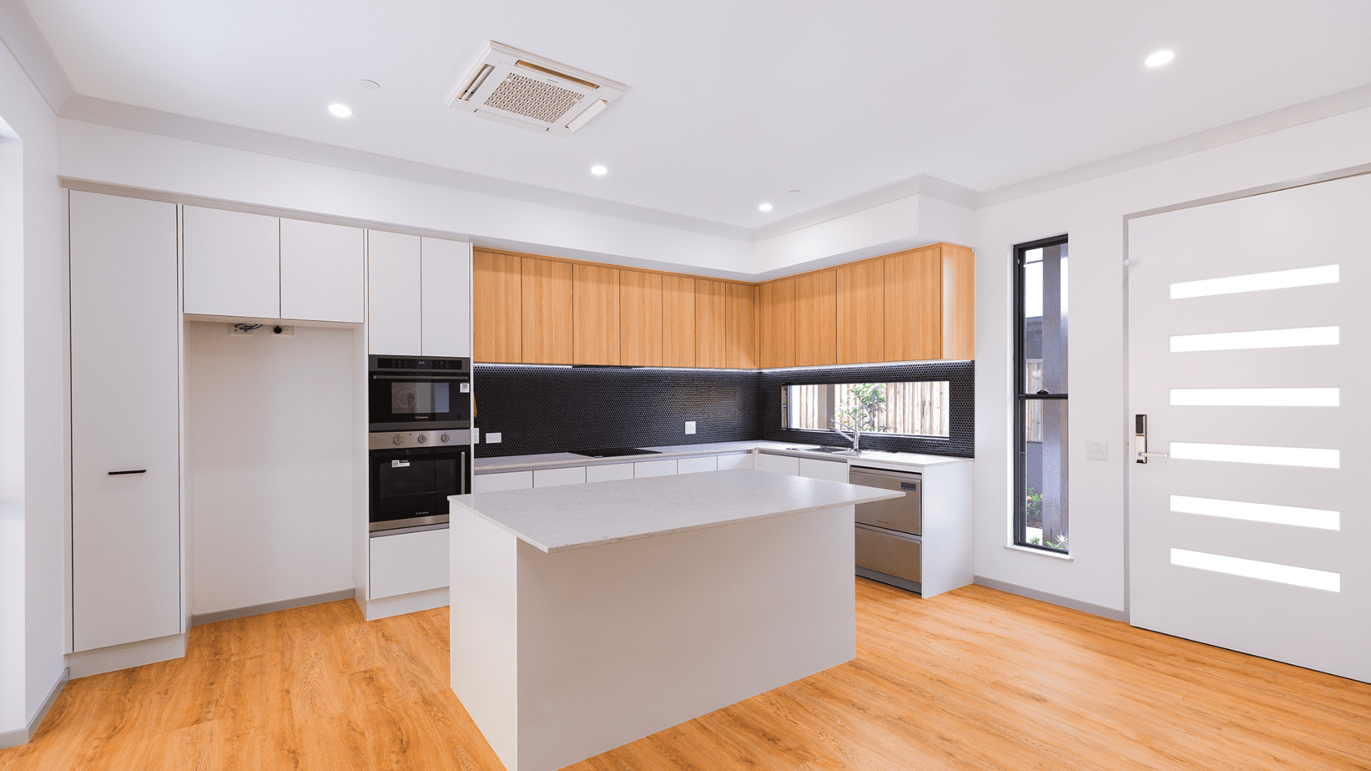 Smithfield – Villa — Home image 4