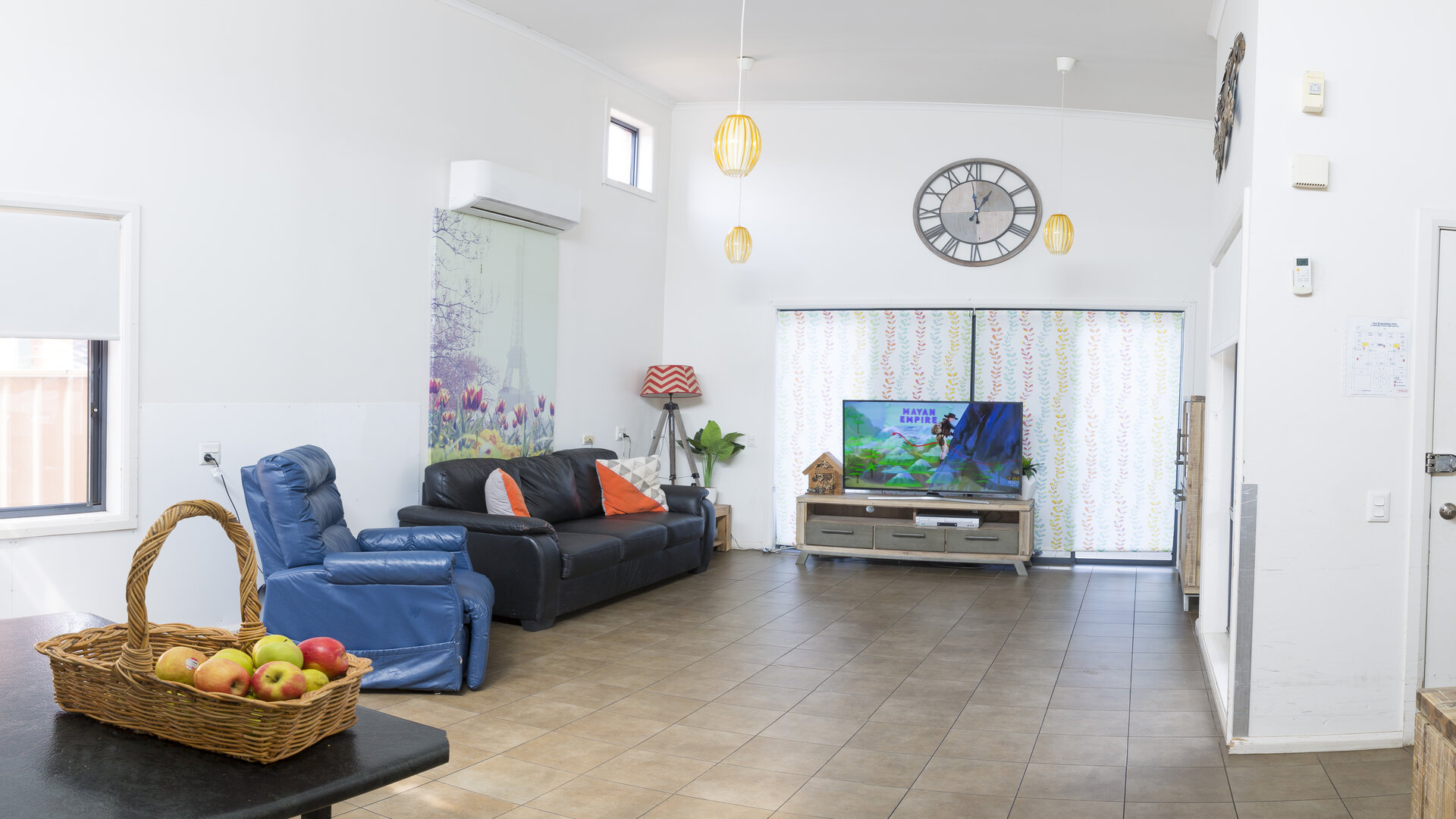 Comfortable and spacious home in Merrylands — Home image 3