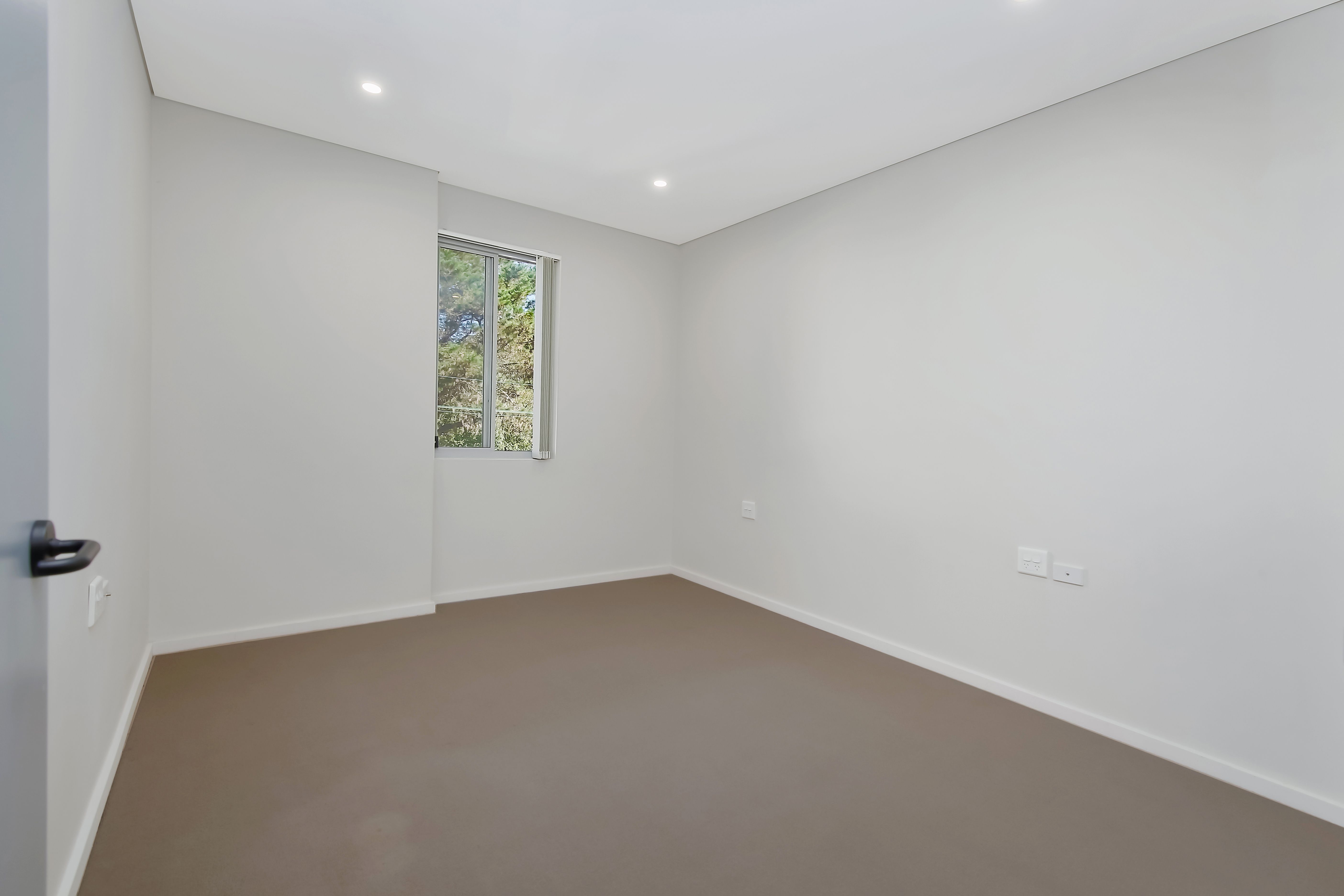 Available now! \n2 bed 2 bath 1 car Security building. \nSDA Improved Liveability — Home image 5