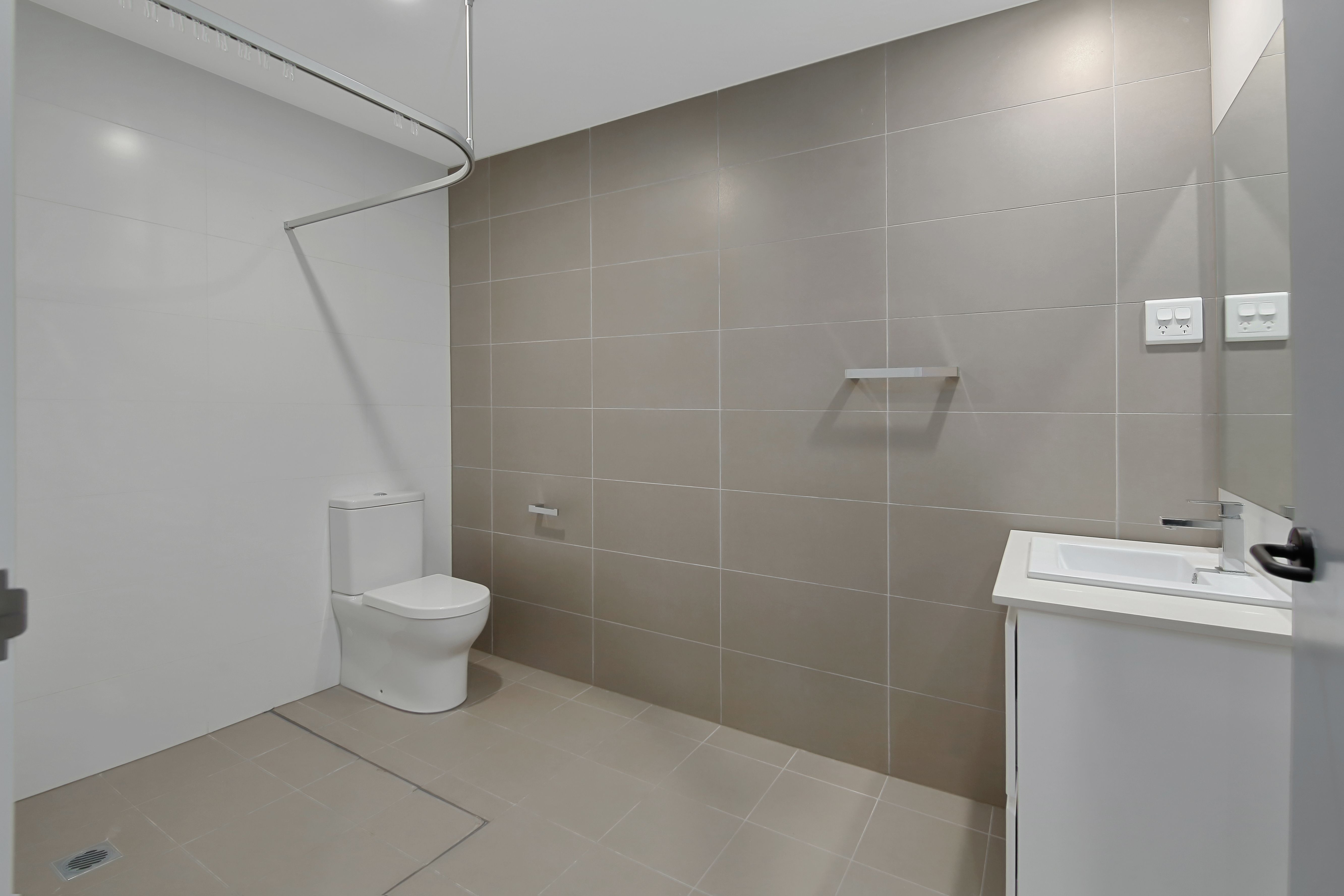 Available now! \n2 bed 2 bath 1 car Security building. \nSDA Improved Liveability — Home image 7