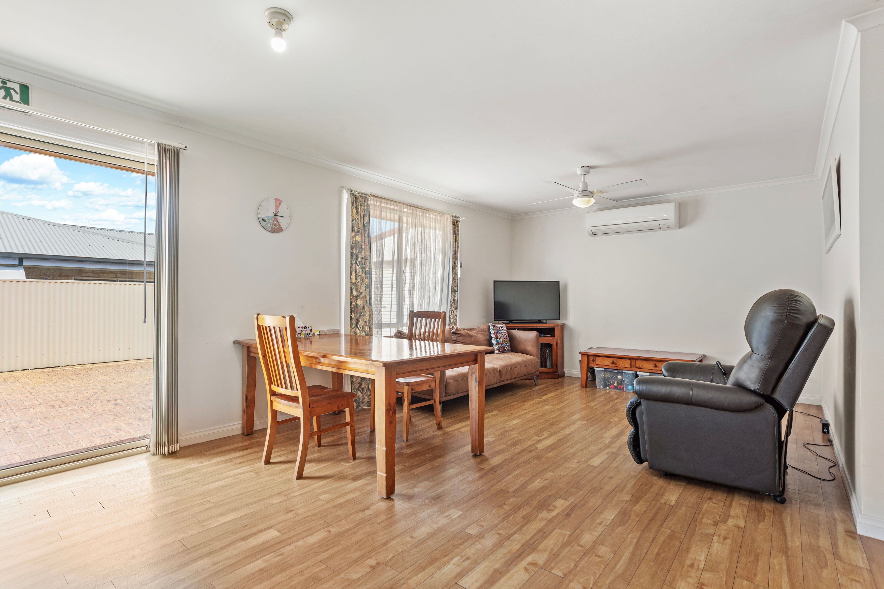 Shared SIL — Home image 3