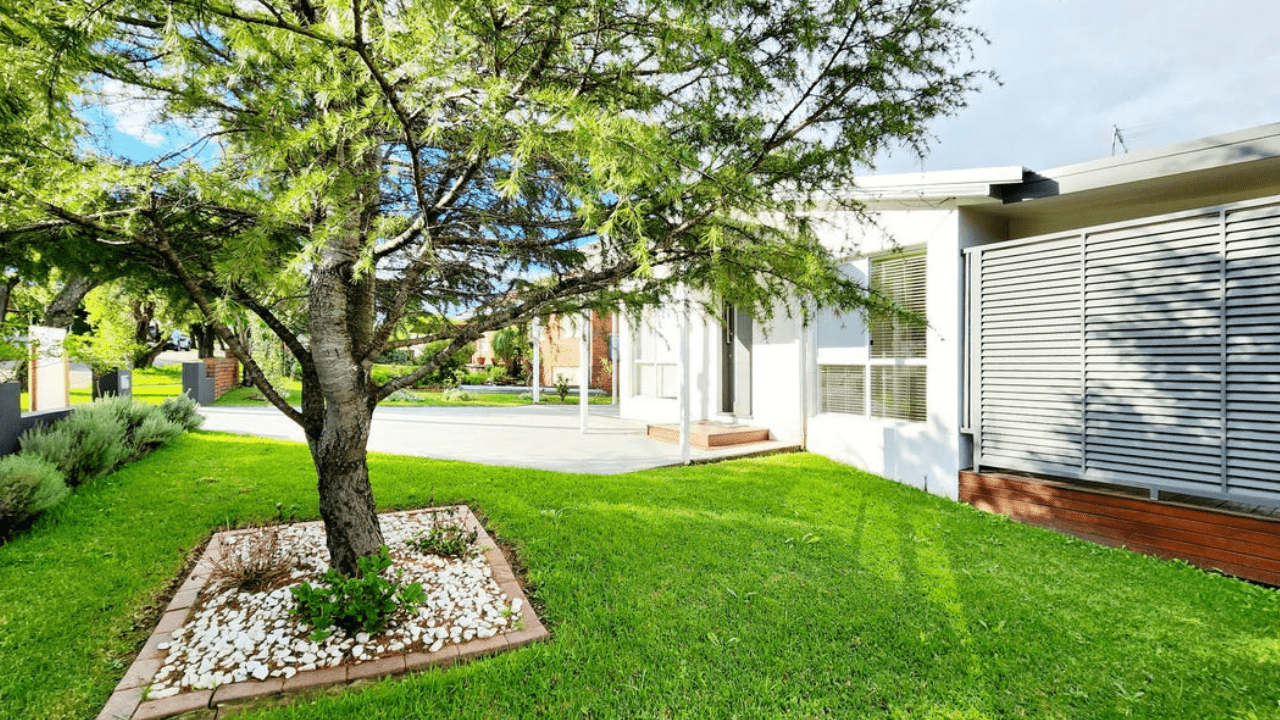 Lough Avenue, Guildford, NSW 2161 — Home image 13