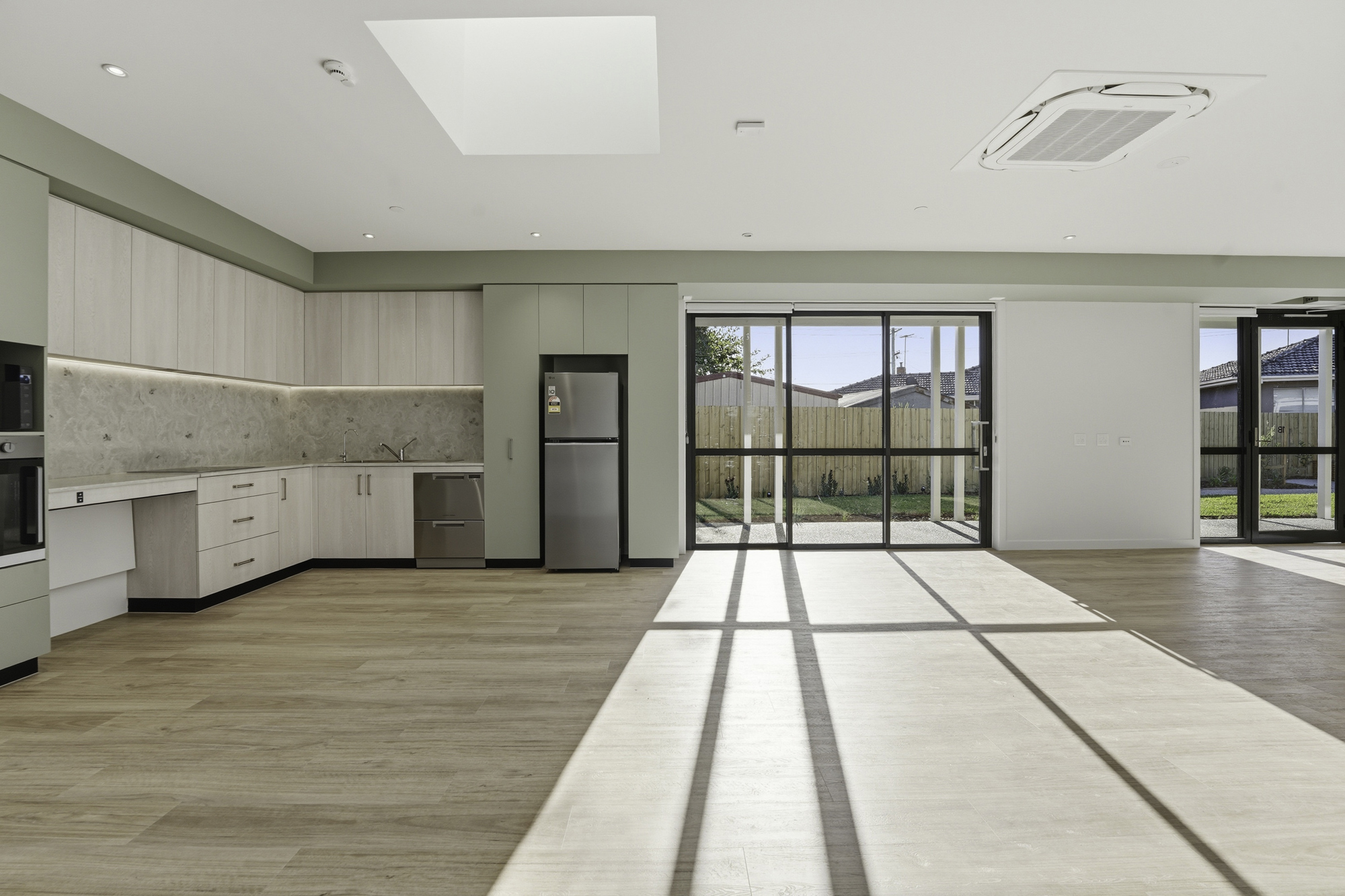 Reservoir — Home image 3