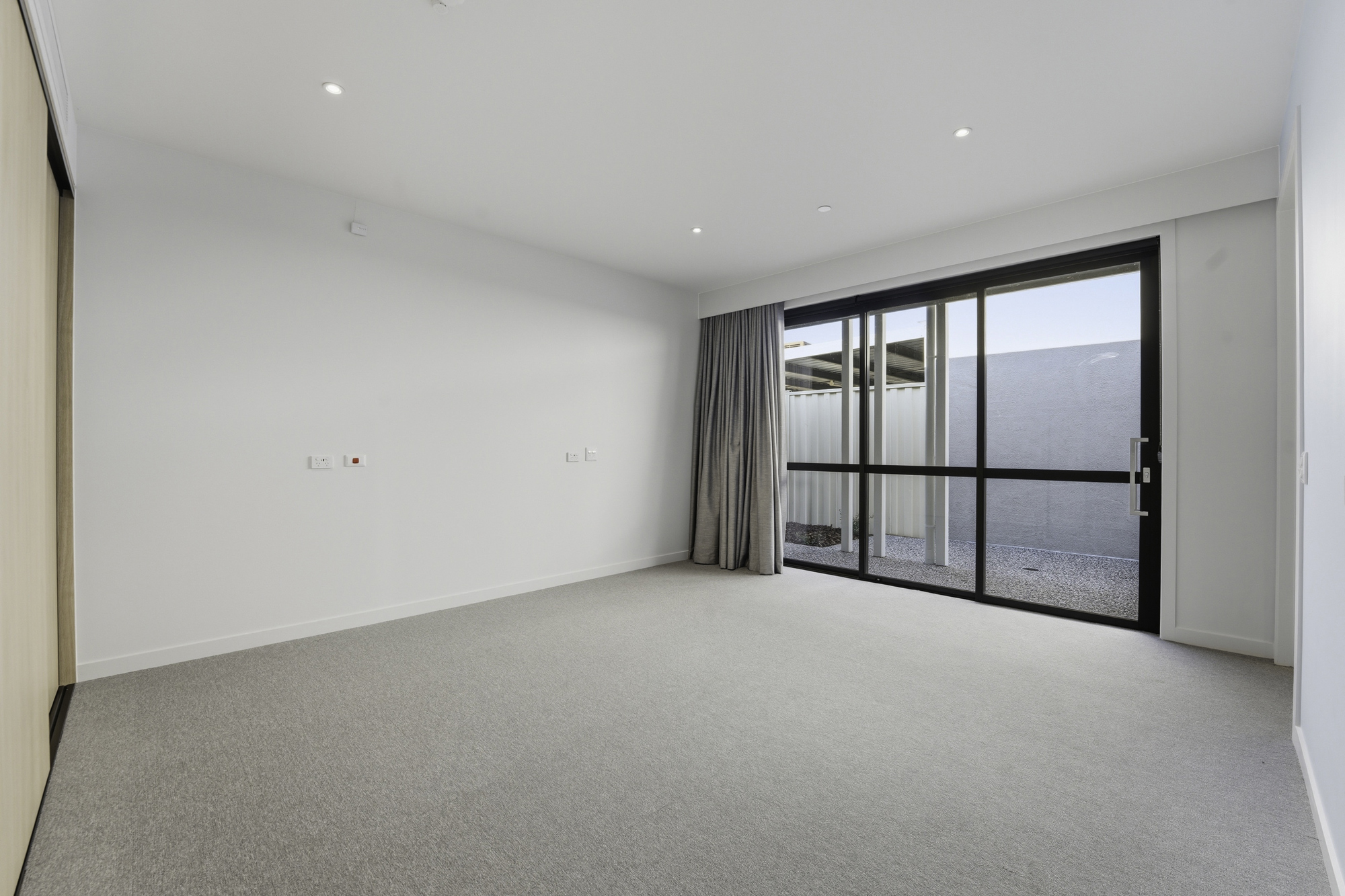 Reservoir — Home image 5