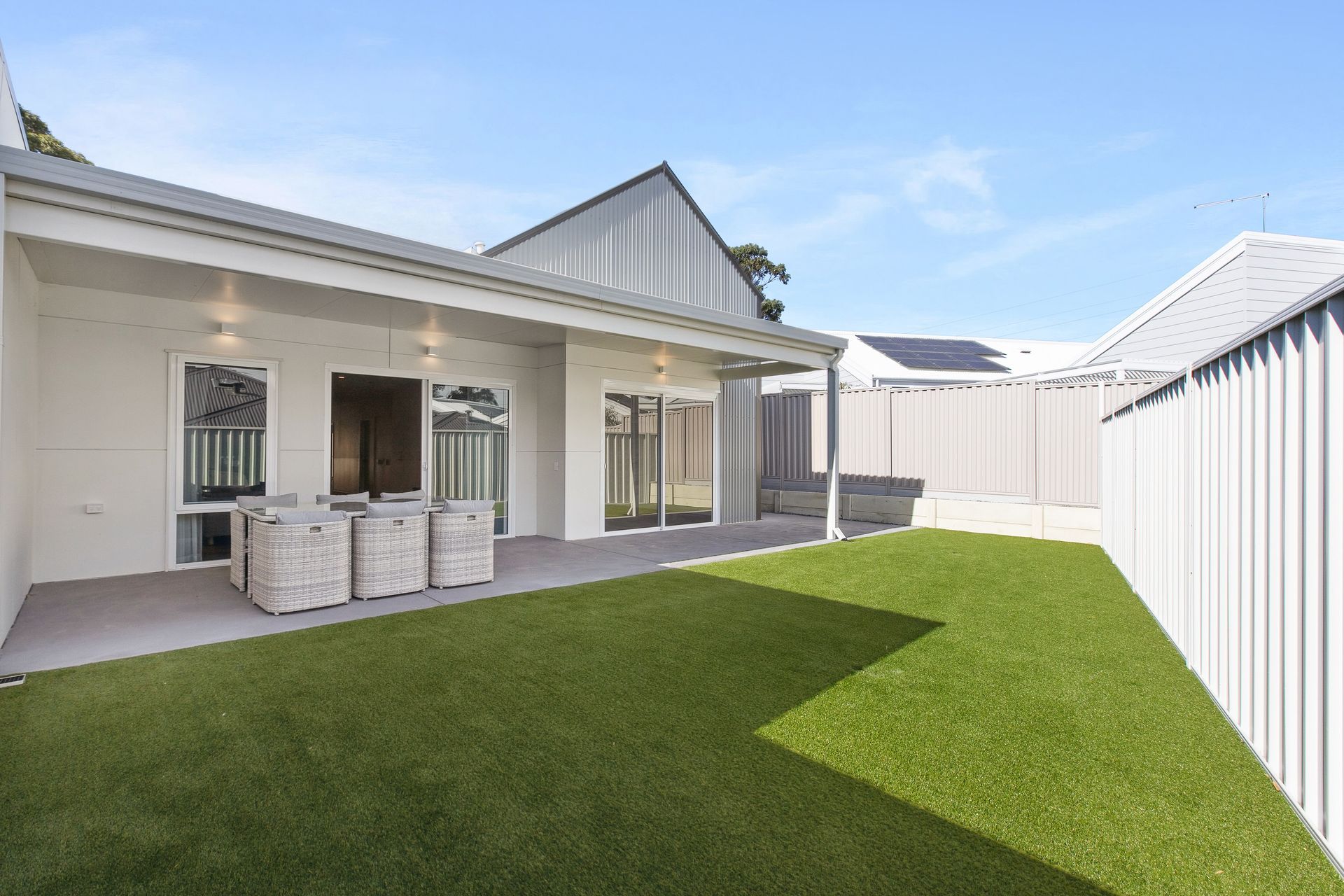 Live Your Best Life in Hamilton Hill — Home image 2