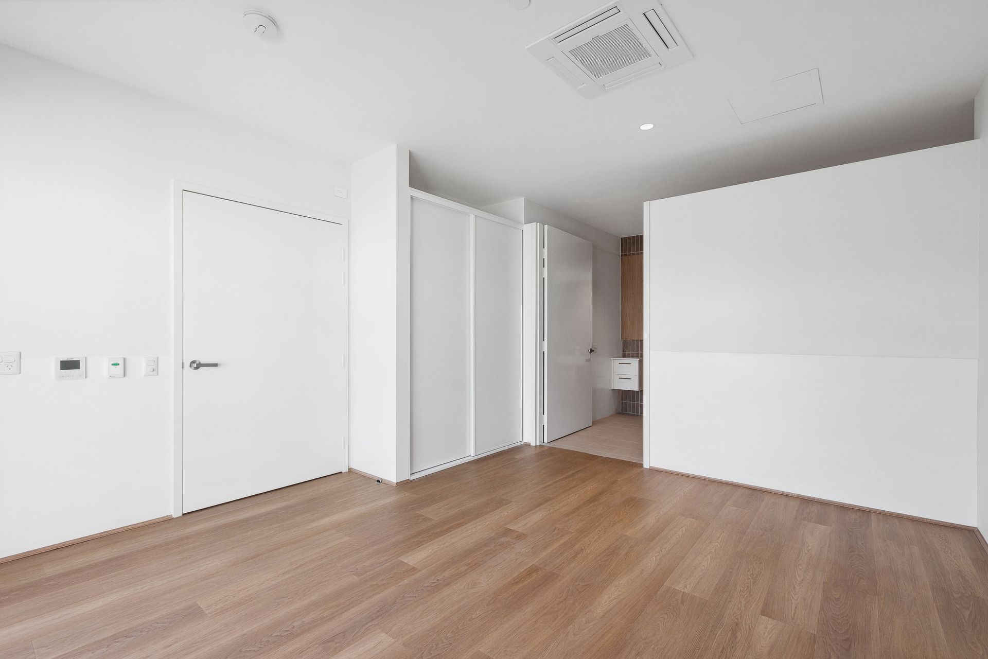 Live Your Best Life in Hamilton Hill — Home image 4
