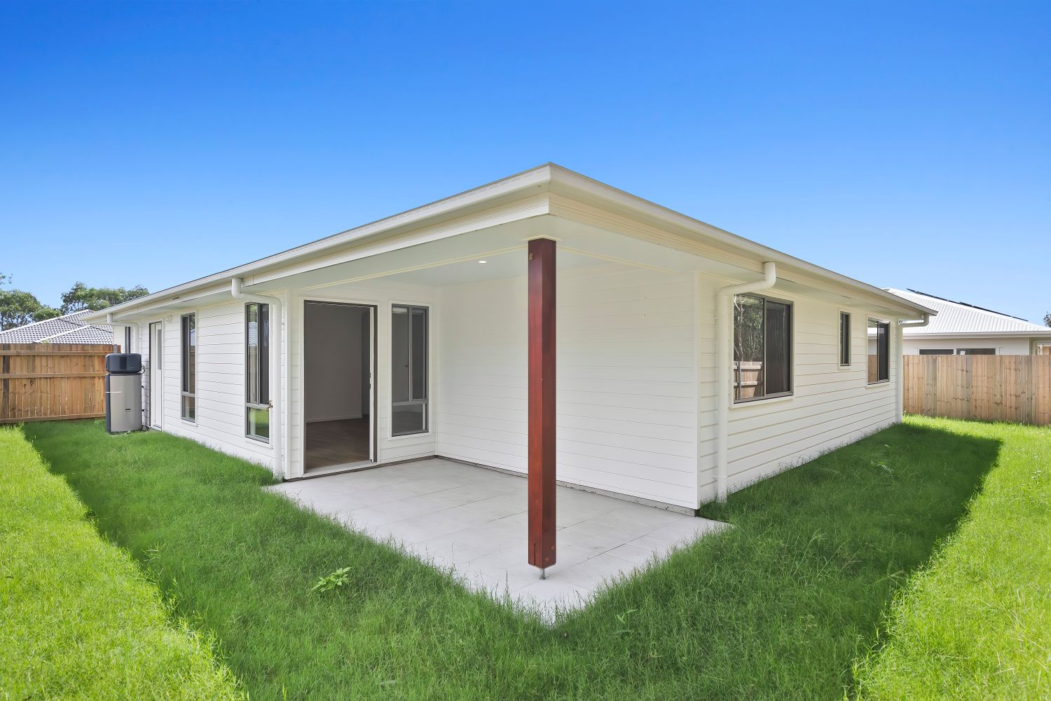TORQUAY, HERVEY BAY QLD – IMPROVED LIVEABILITY HOUSE — Home image 3
