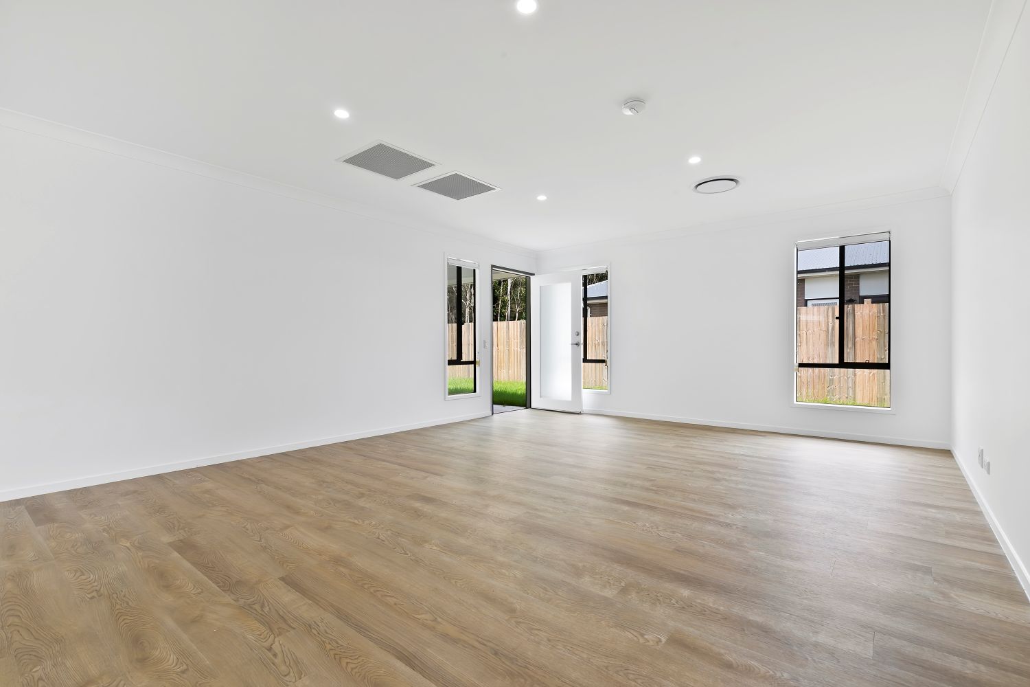TORQUAY, HERVEY BAY QLD – IMPROVED LIVEABILITY HOUSE — Home image 11