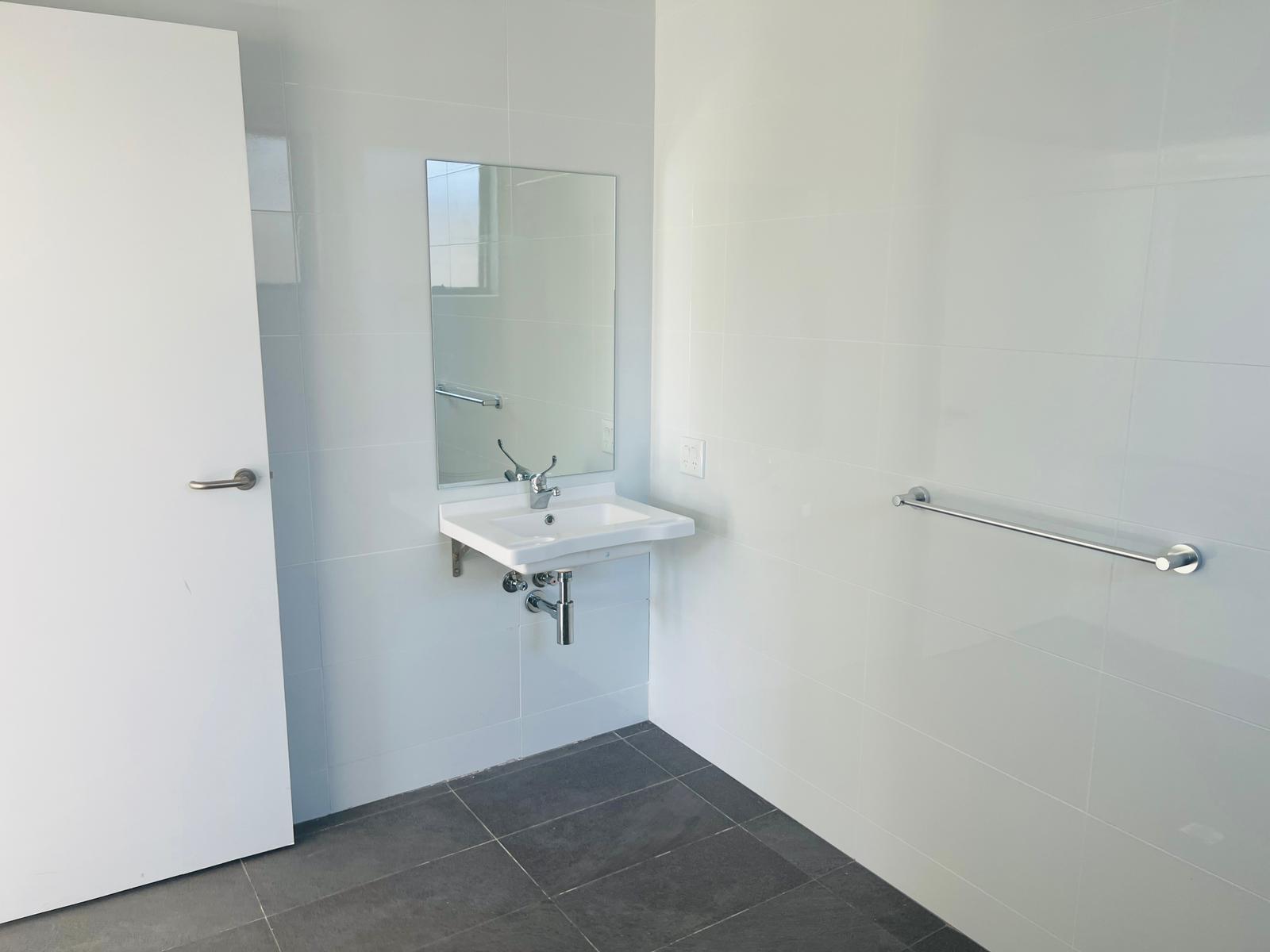 SDA CHRISTIES BEACH — Home image 12