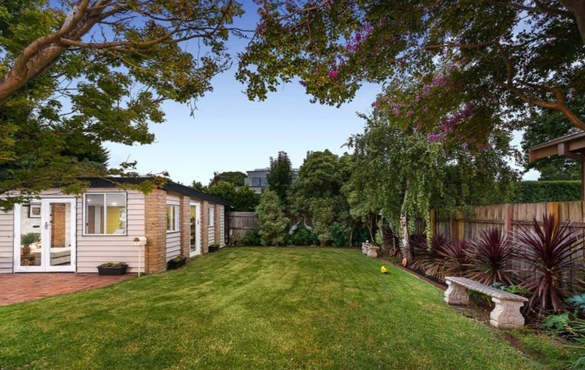 Charming Caufield SIL Home — Home image 8
