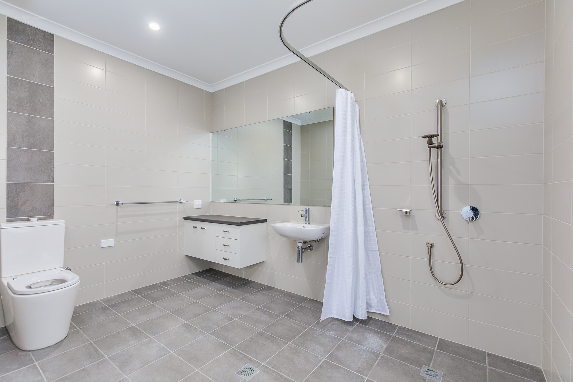 Your New Home in Hilbert: Space, Support & Suburban Charm — Home image 21