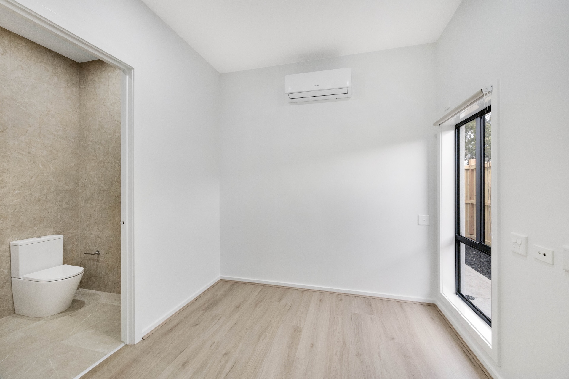 2+OOA Robust House in Wollert - Rare 3m Ceilings & 1300mm Wider Doors — Home image 7