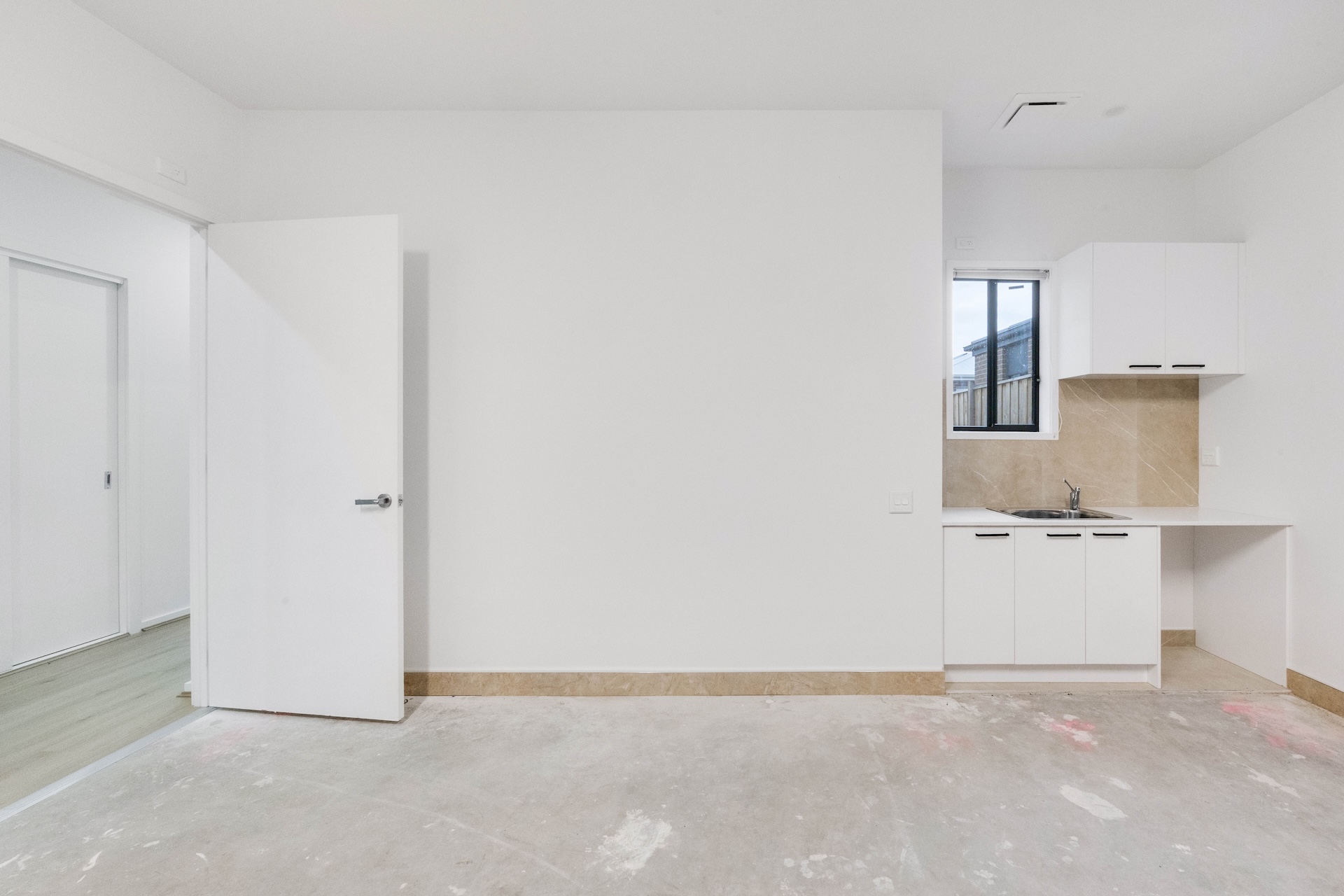 2+OOA Robust House in Wollert - Rare 3m Ceilings & 1300mm Wider Doors — Home image 8