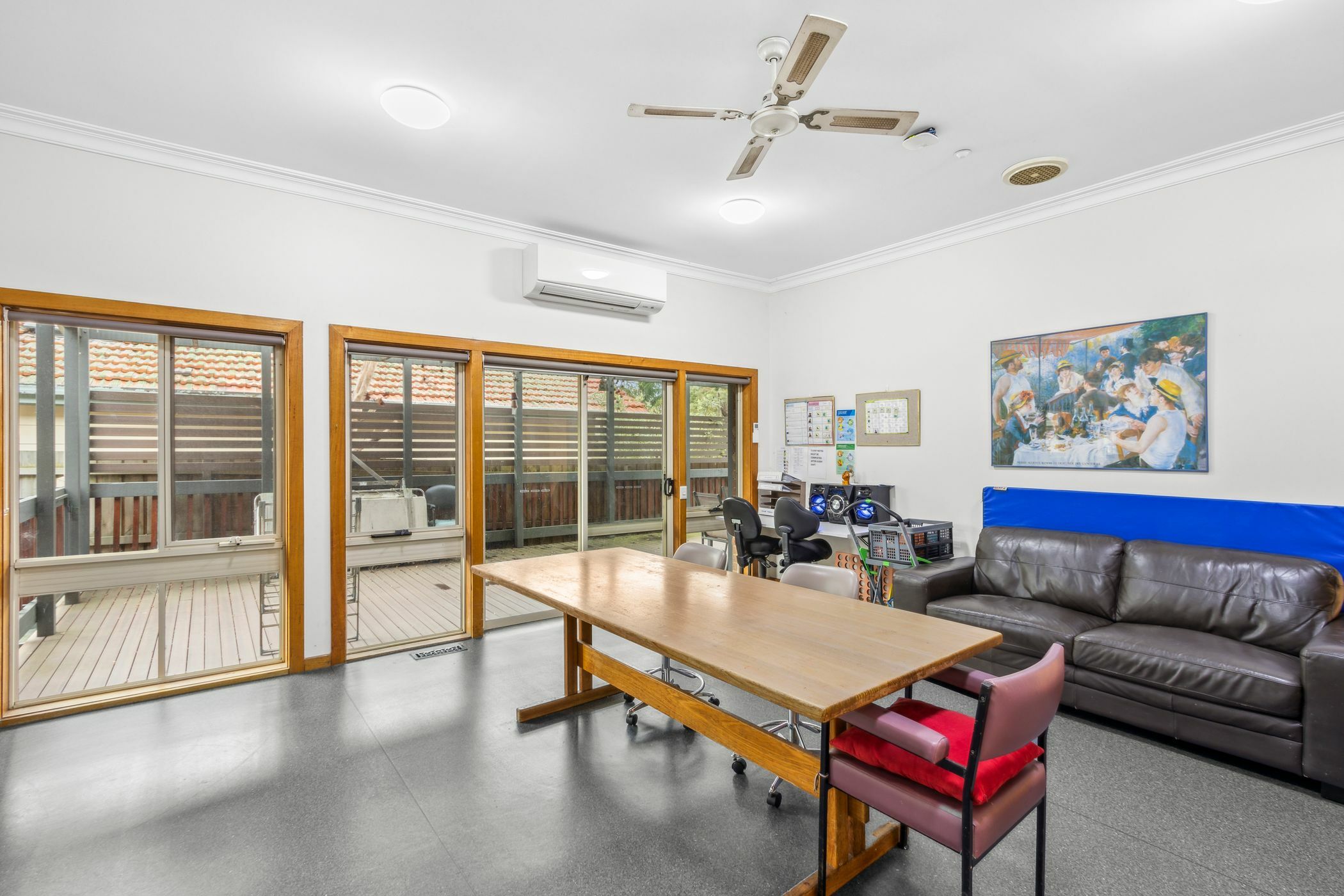 Spacious, accessible home only ten minutes from Brighton Beach. — Home image 5