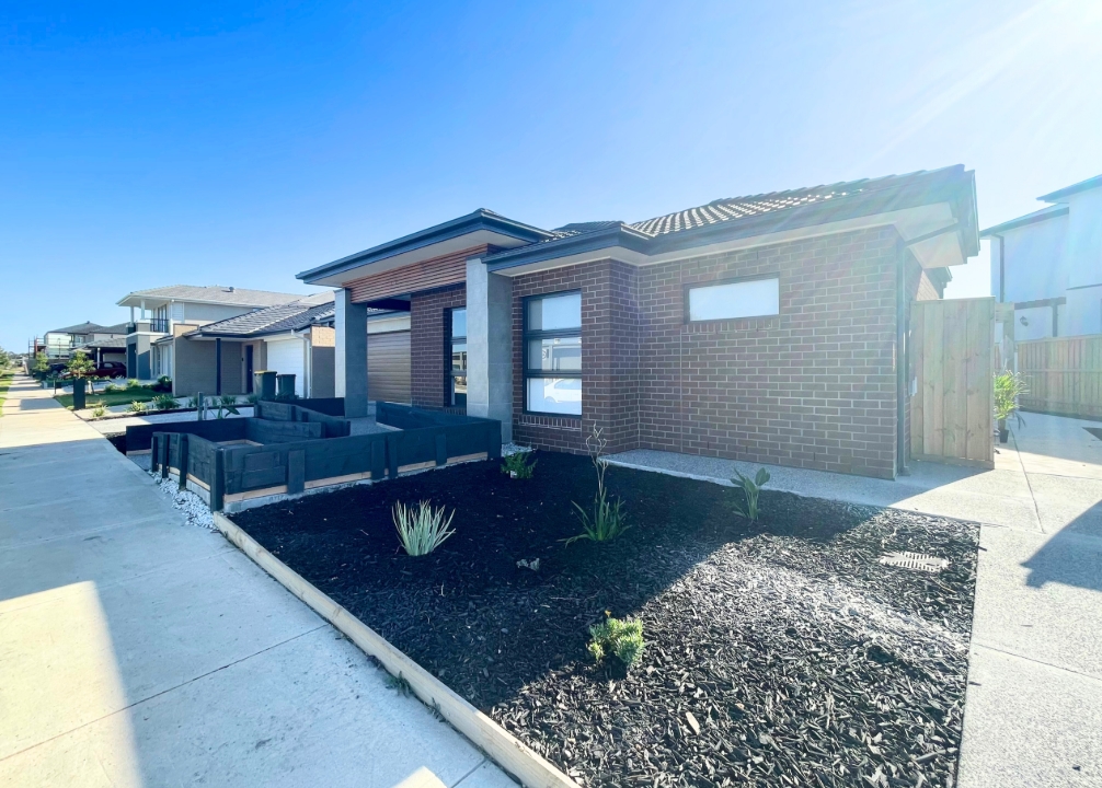 EVERBLOOM HPS - TARNEIT, VIC — Home image 6
