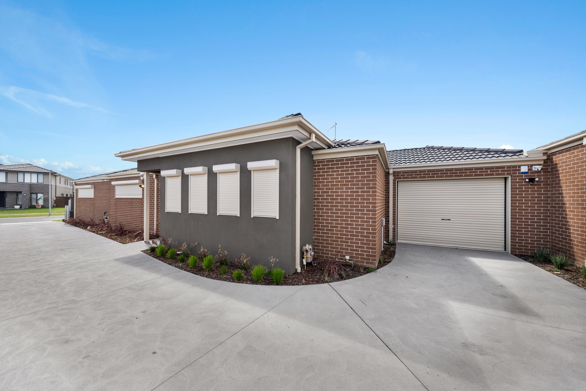Robust Single Occupancy SDA Townhouse in Pakenham, Accessible, Private & Modern — Home image 6