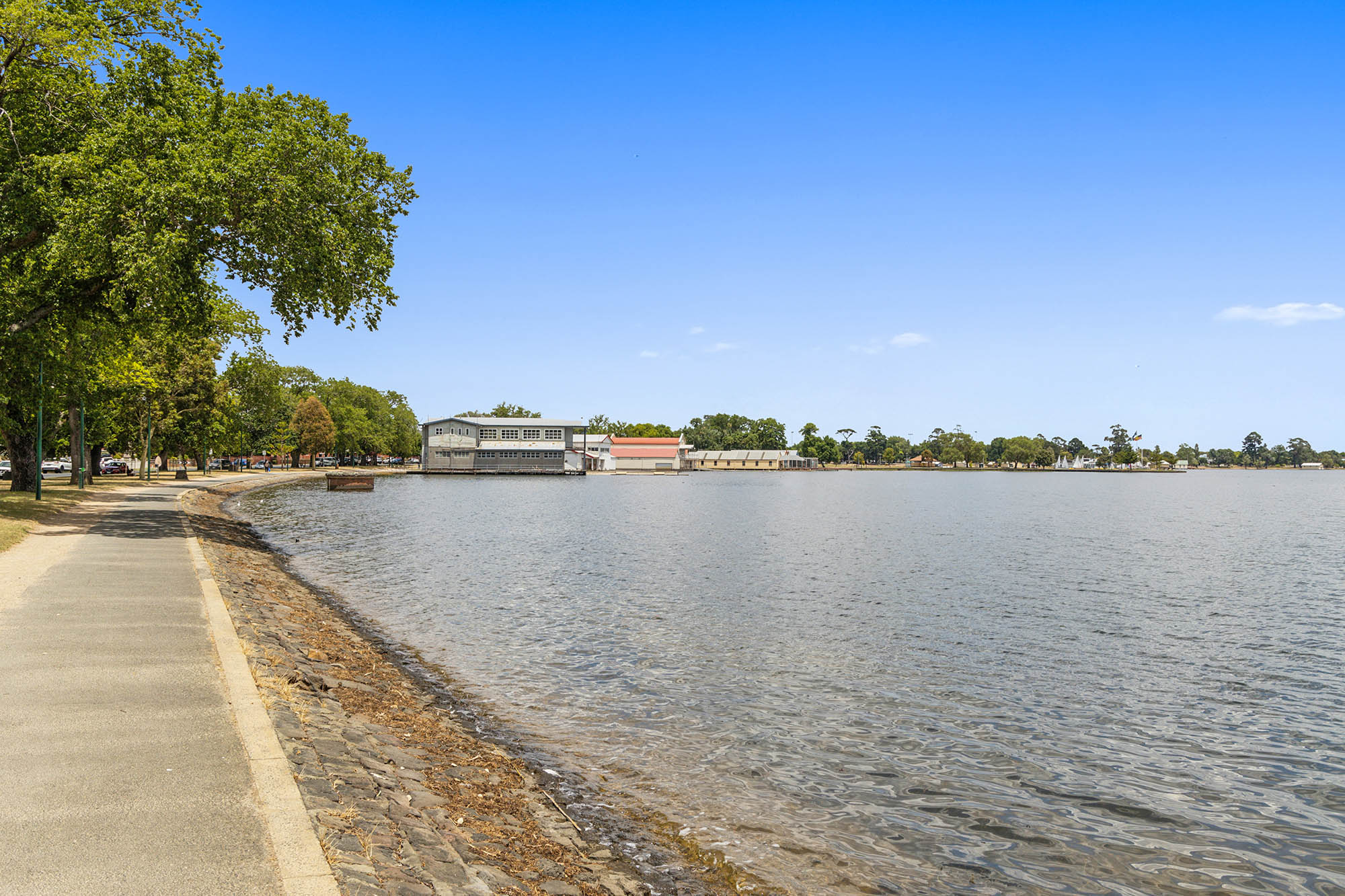 High Physical Support house minutes away from Lake Wendouree! — Home image 9