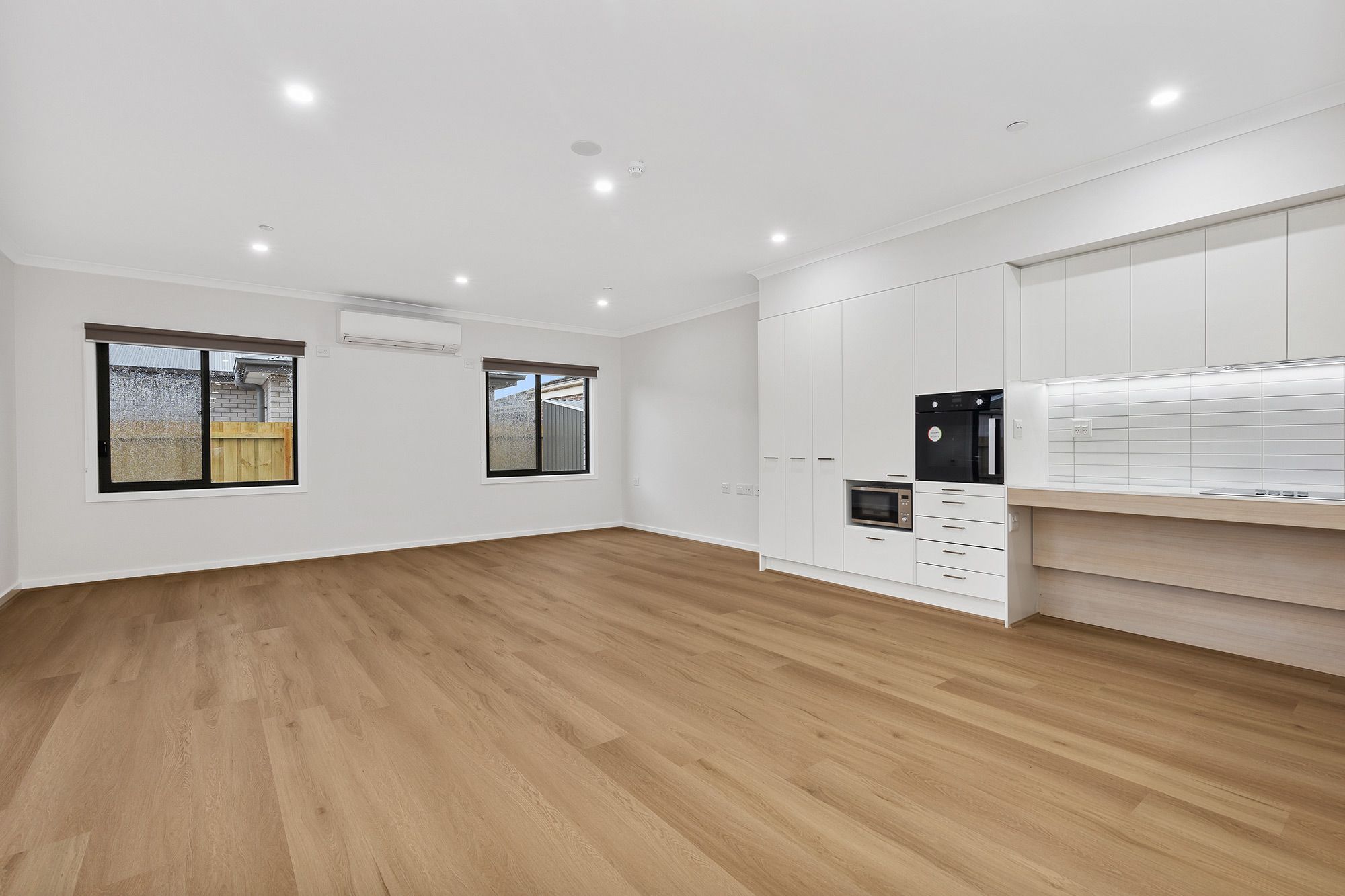 Modern High Physical Support House With Urban Flair In Broadmeadows — Home image 7