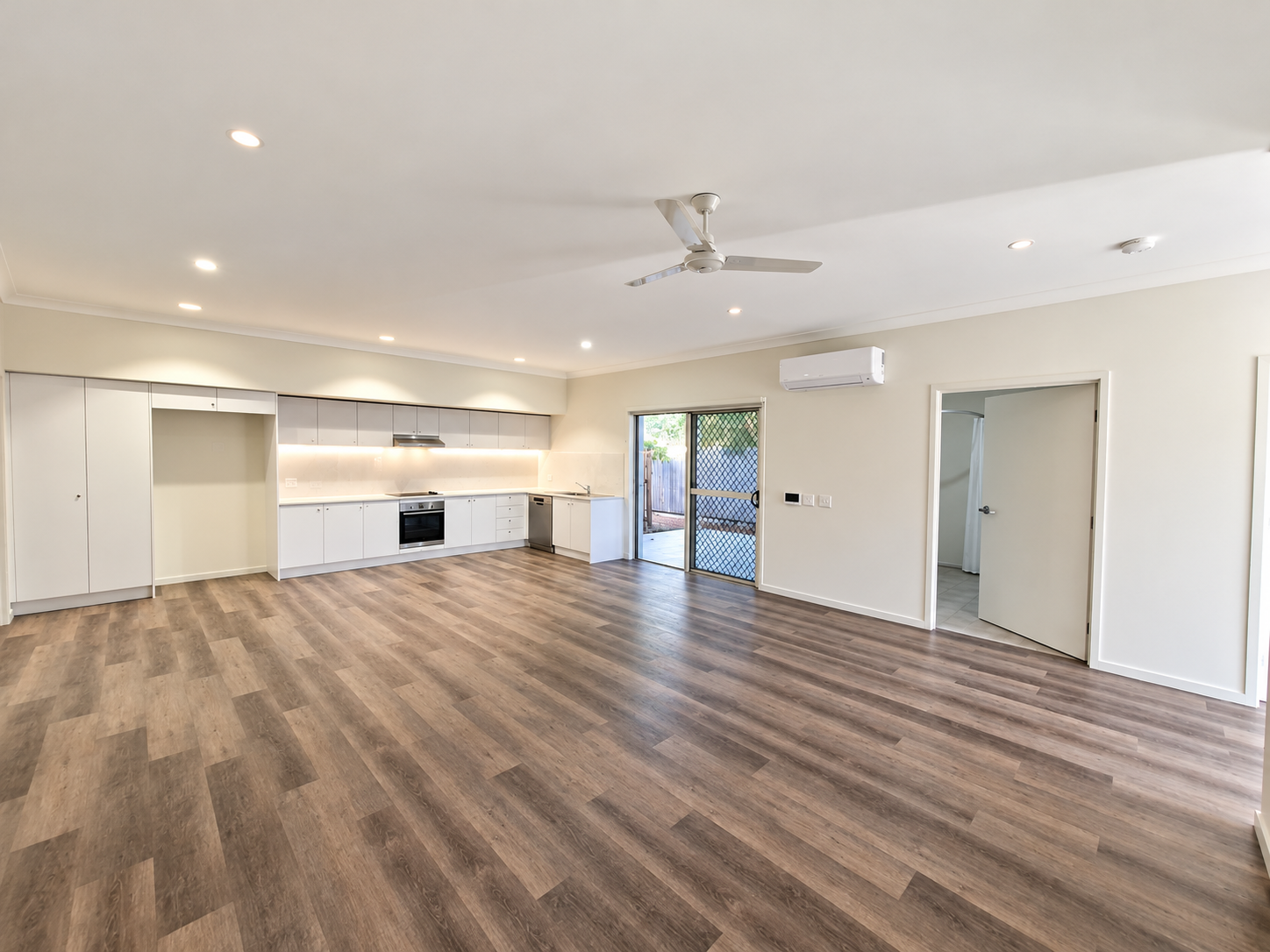 Bright Modern Open-Plan Kitchen Interior (1).png