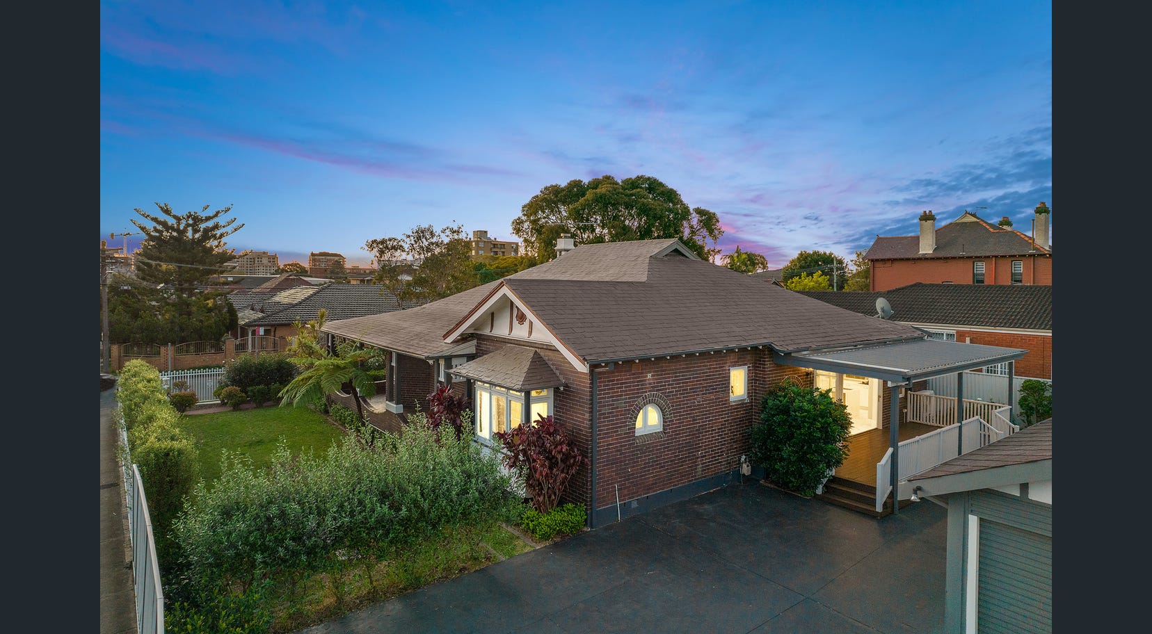 Charming Five Bedroom SIL Home In Burwood! — Home image 3