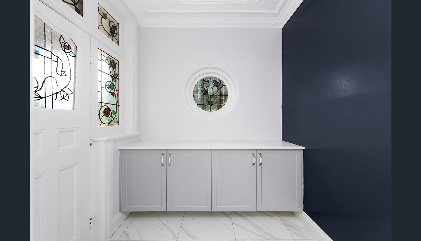 Charming Five Bedroom SIL Home In Burwood! — Home image 9