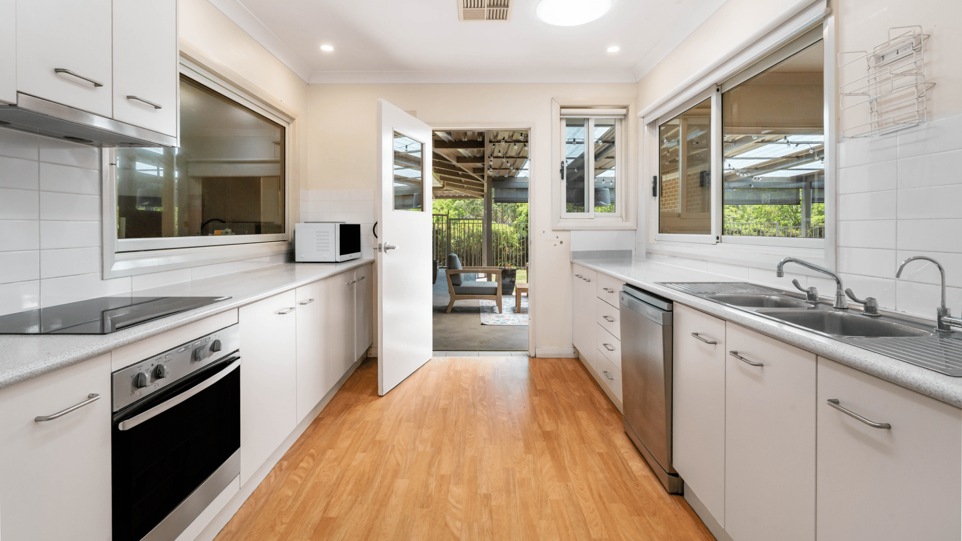 Beacon Hill - modern, shared 5-bedroom home — Home image 7