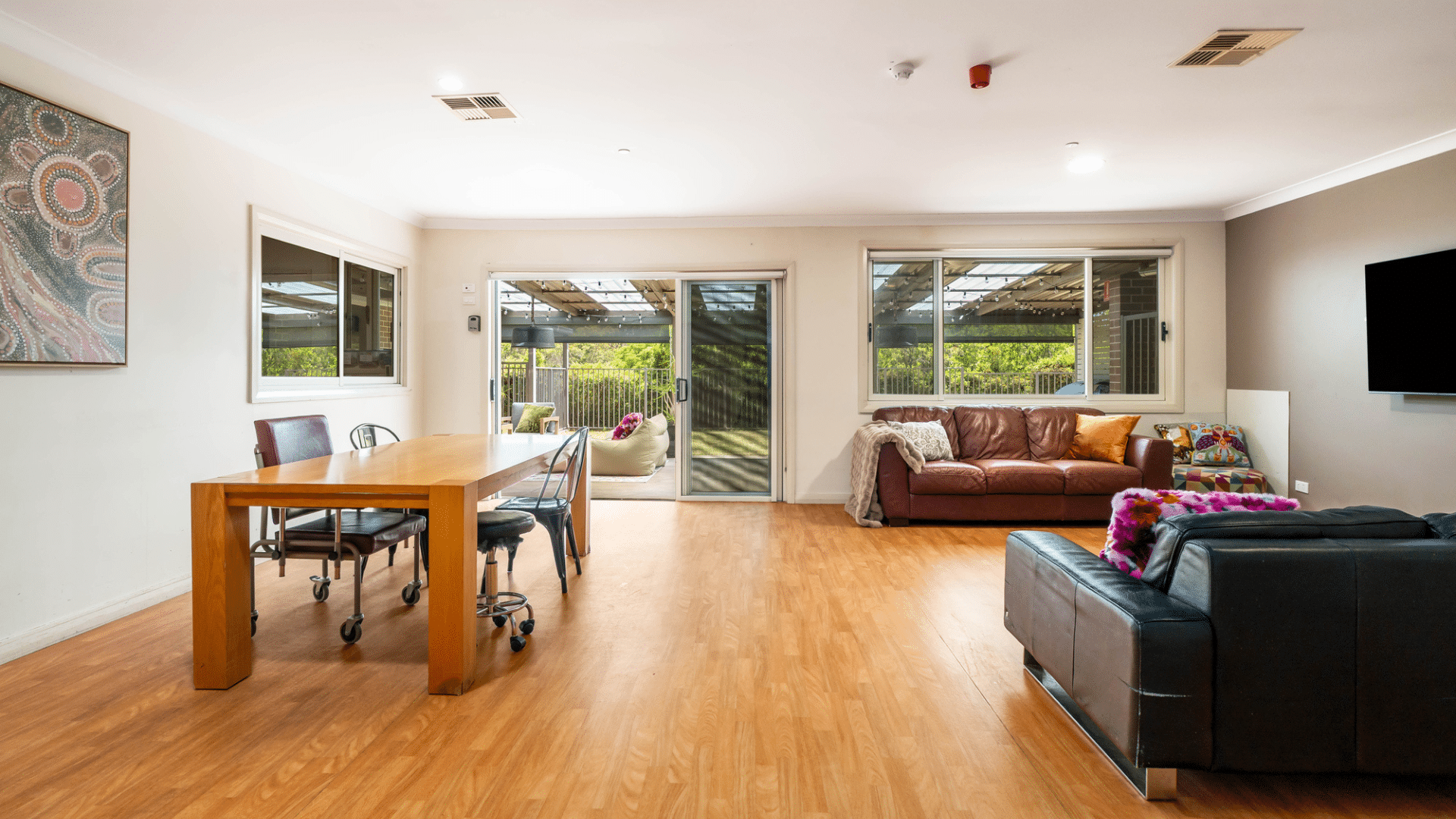 Beacon Hill - modern, shared 5-bedroom home — Home image 8