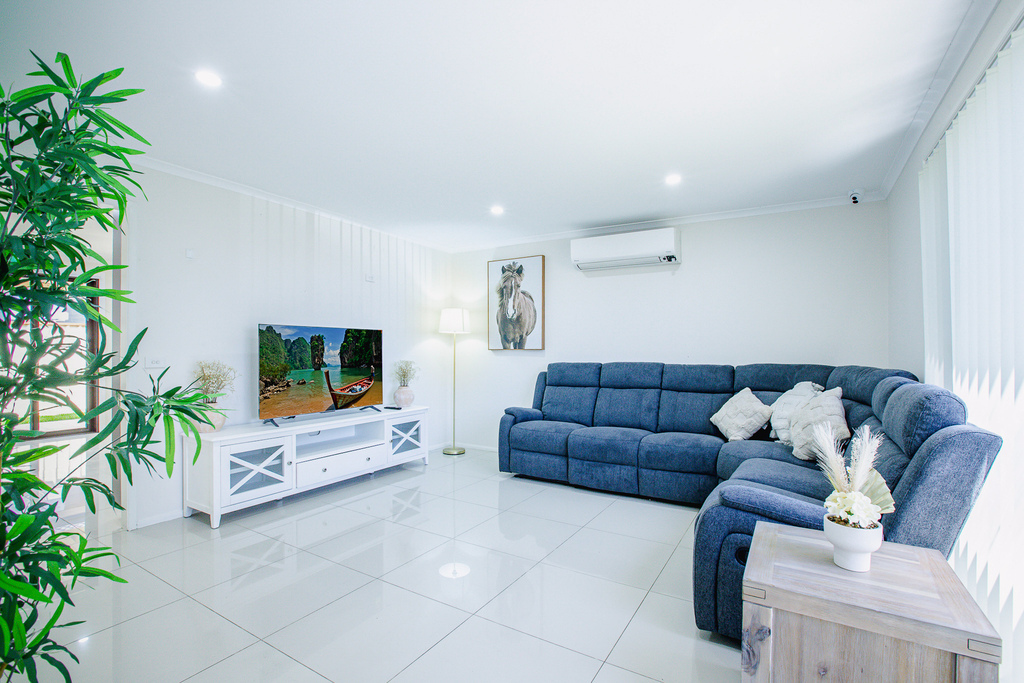 Serenity Sanctuary: Premier 3-Bedroom Accessible Retreat — Home image 2