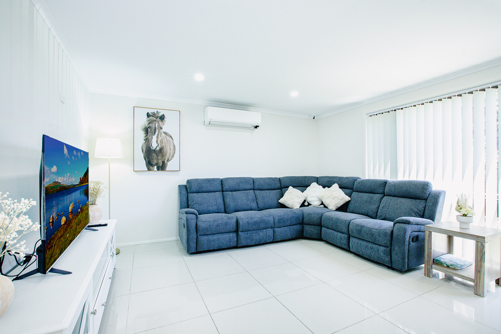 Serenity Sanctuary: Premier 3-Bedroom Accessible Retreat — Home image 8