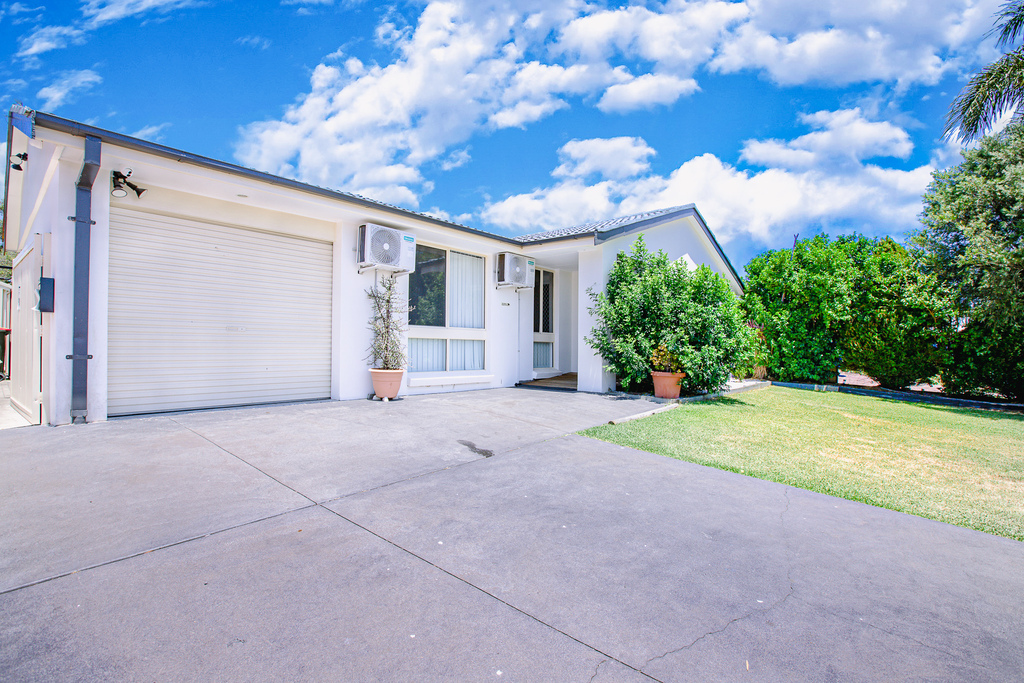Serenity Sanctuary: Premier 3-Bedroom Accessible Retreat — Home image 11