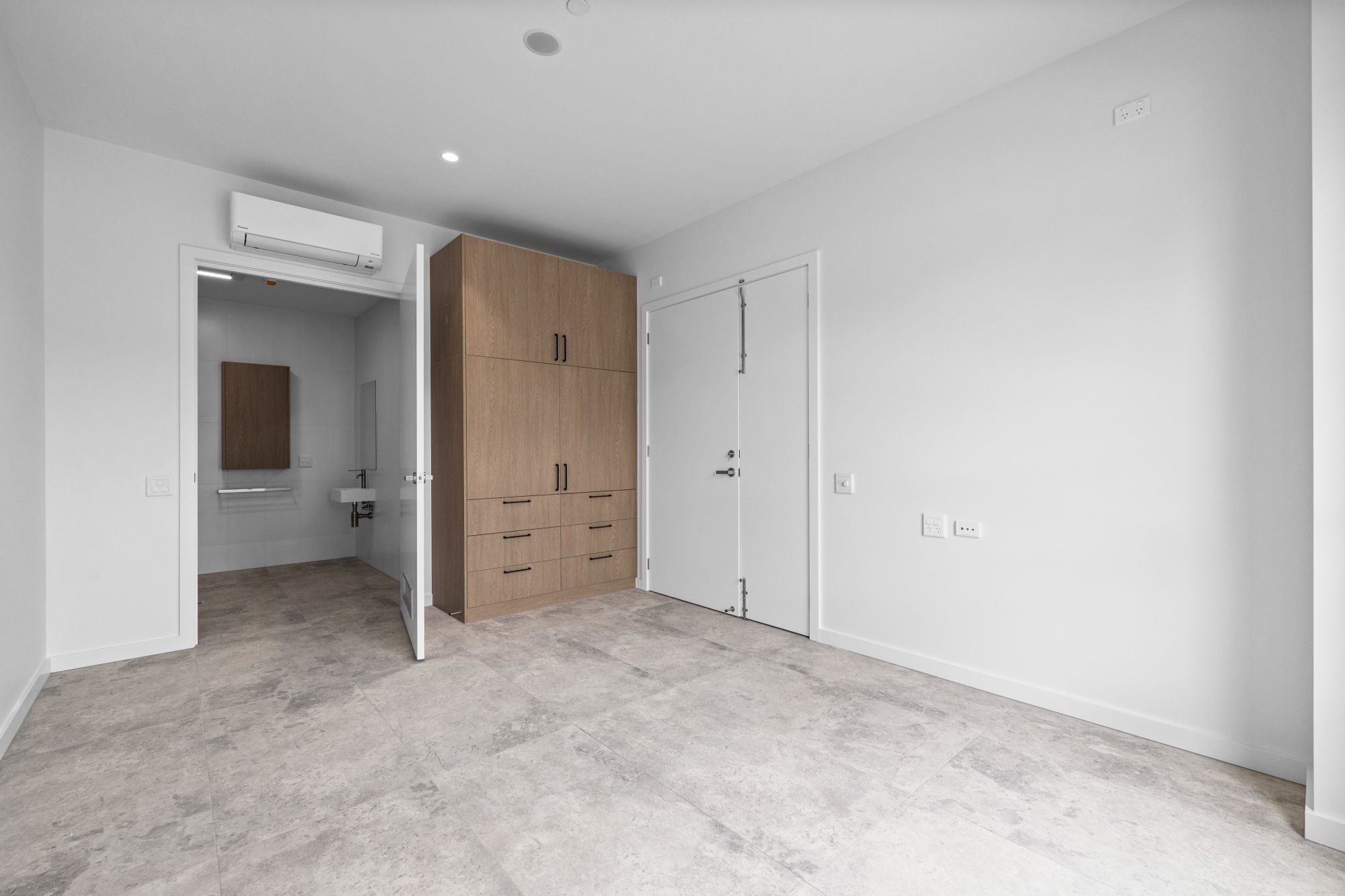 ✨ Discover Your Ideal Home in Tullamarine – Where Accessibility Meets Comfort — Home image 3
