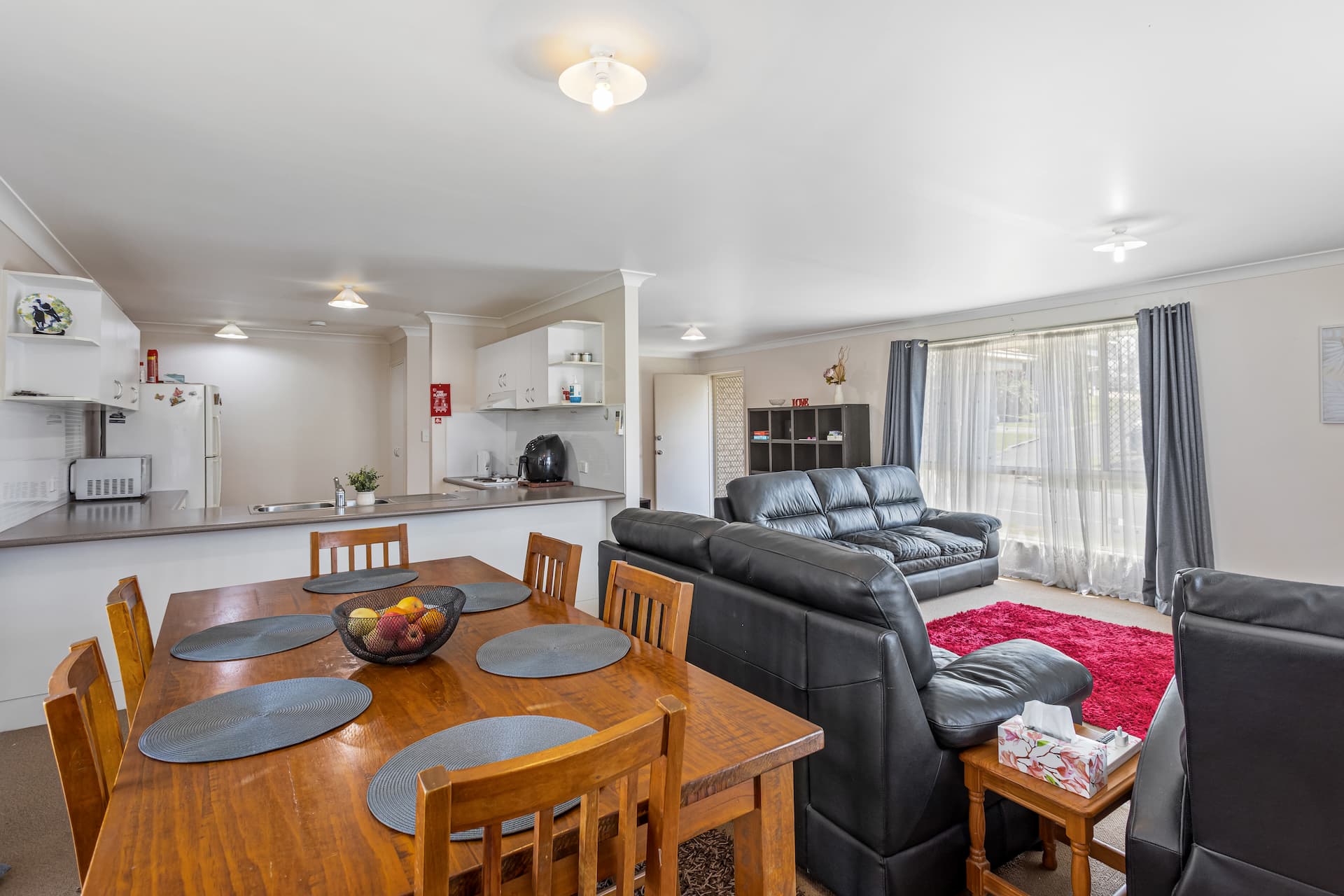 Modern lifestyle with Supported Independent Living and beachside vibes in beautiful Arundel — Home image 5