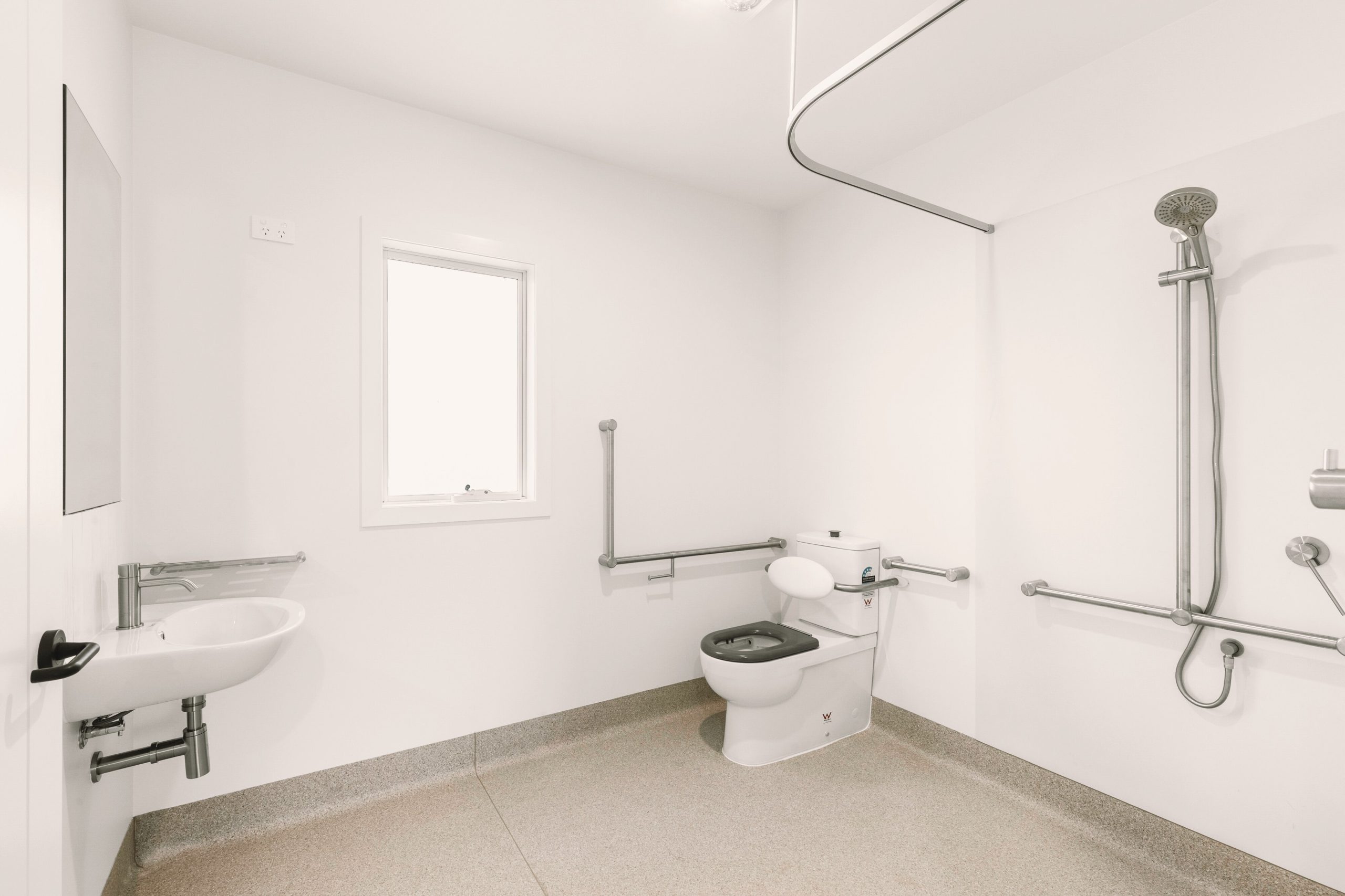 Vines Road, Hamlyn Heights — Home image 6