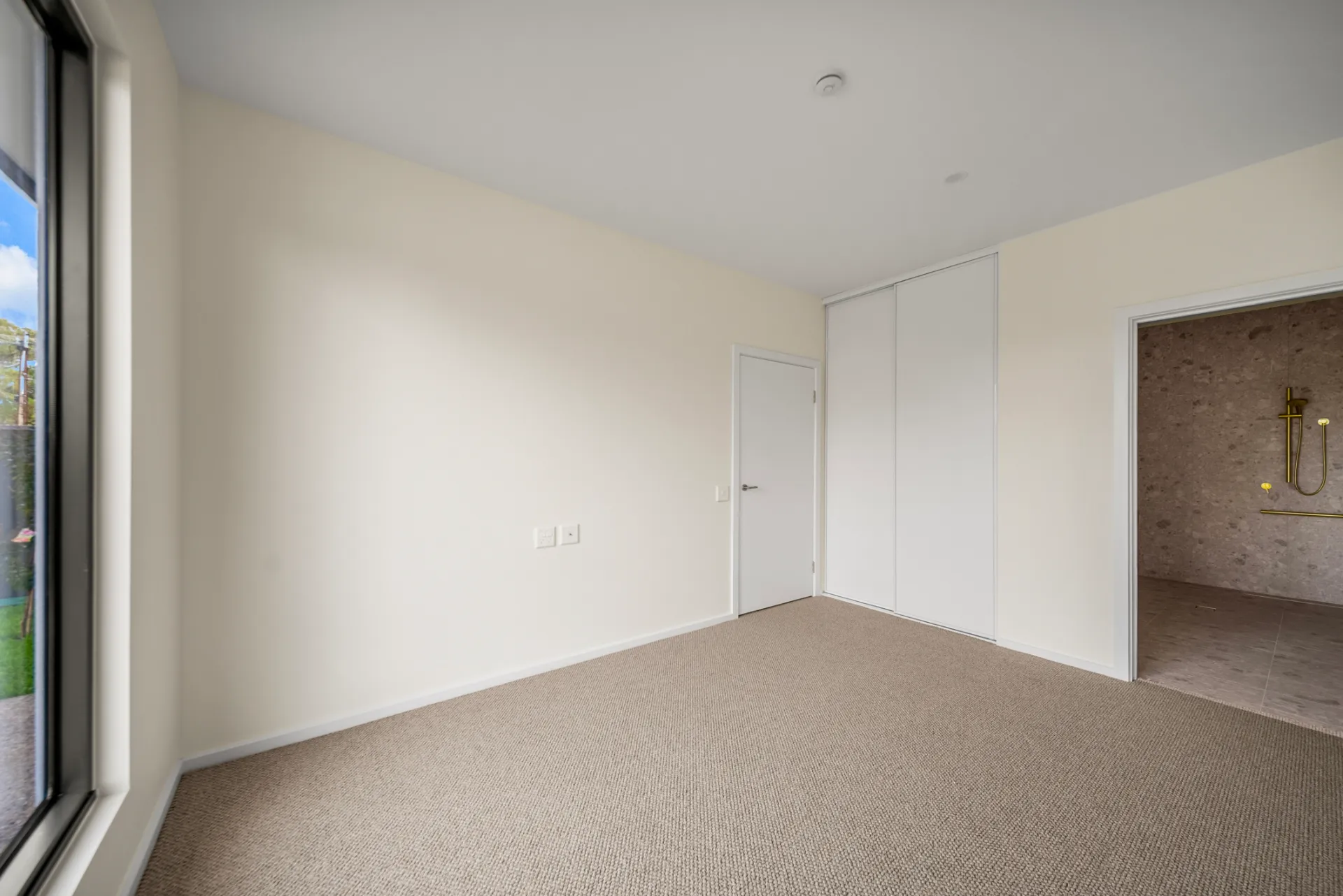 B Dawson — Home image 6