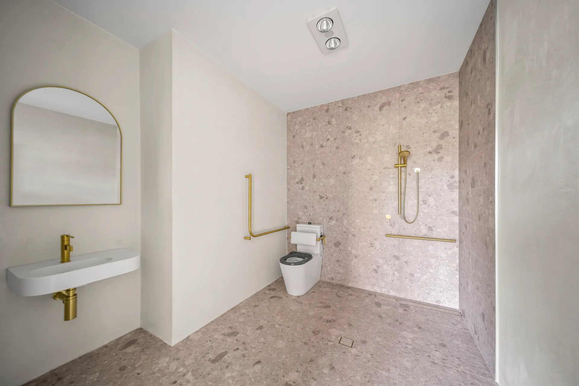 B Dawson — Home image 7