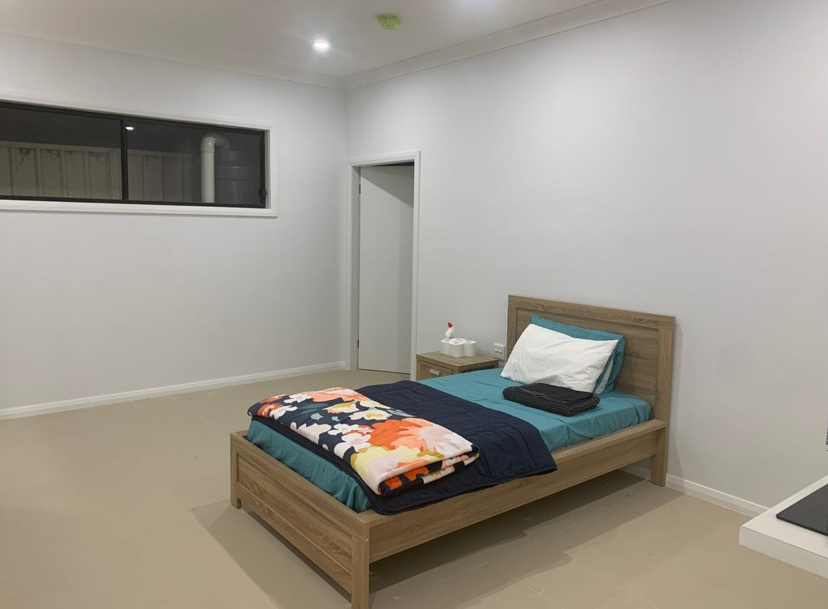 ILO, STA, MTA & SIL Studio Residence – Cranebrook, NSW — Home image 4