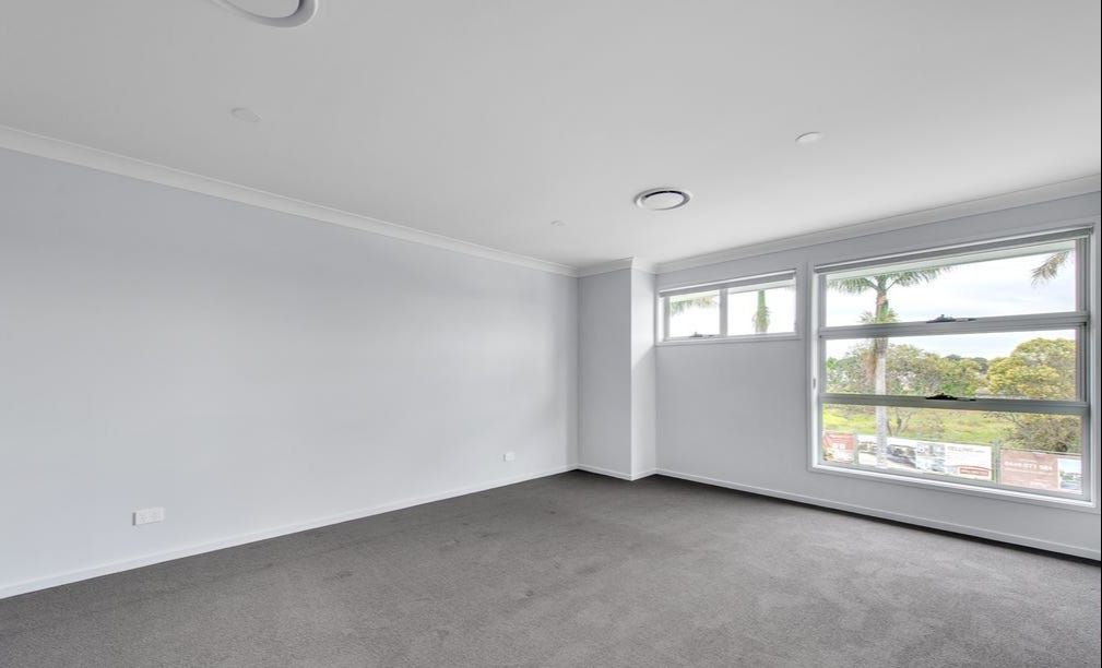 Spacious Gold Coast SIL HOUSE — Home image 12