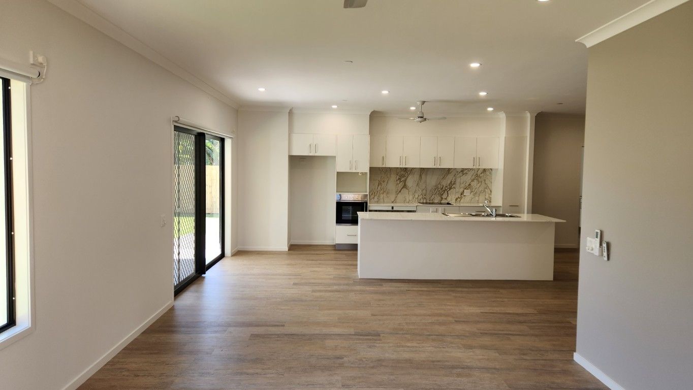 2 BR Spacious High Physical Support Home with 2 Living Areas - Heatley — Home image 3