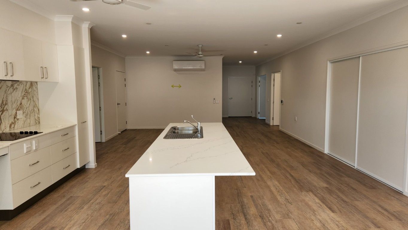 2 BR Spacious High Physical Support Home with 2 Living Areas - Heatley — Home image 6