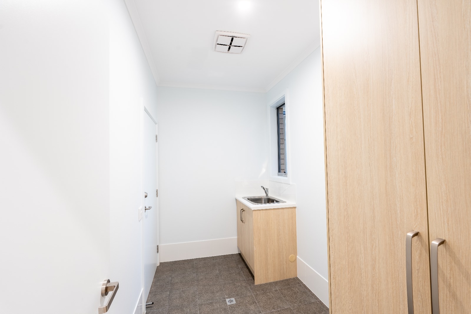 New 2 Bedroom ROBUST /Accessible House – Ready for Occupancy — Home image 2