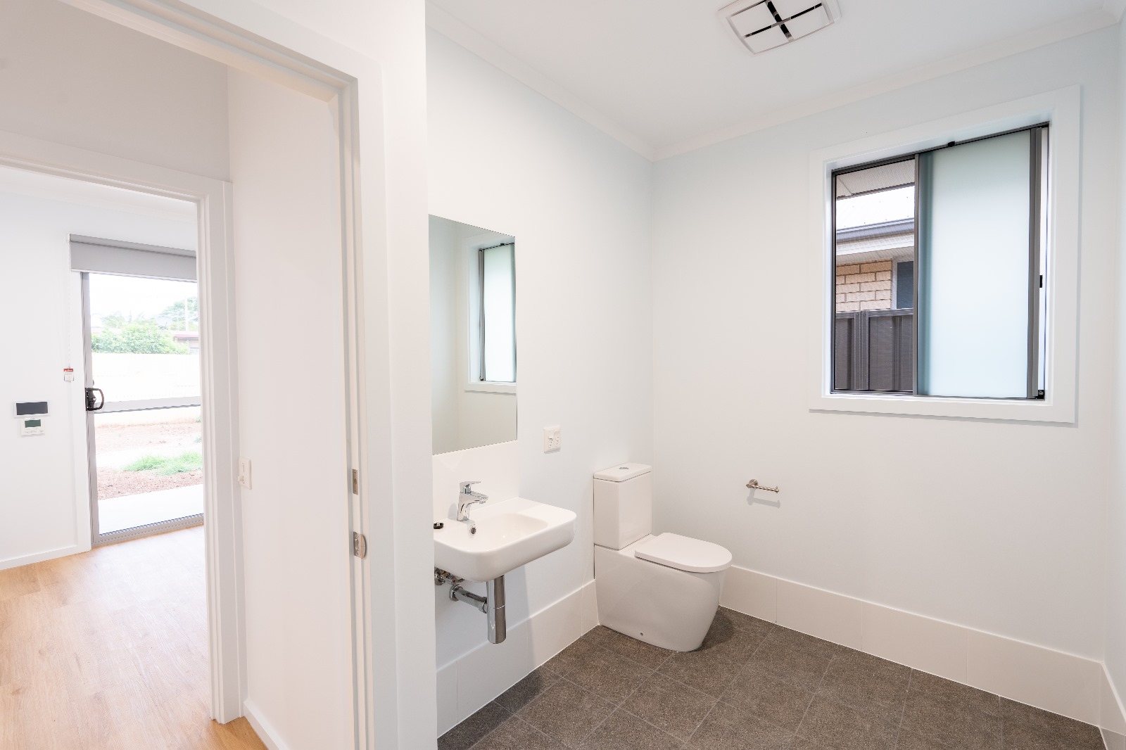 New 2 Bedroom ROBUST /Accessible House – Ready for Occupancy — Home image 6