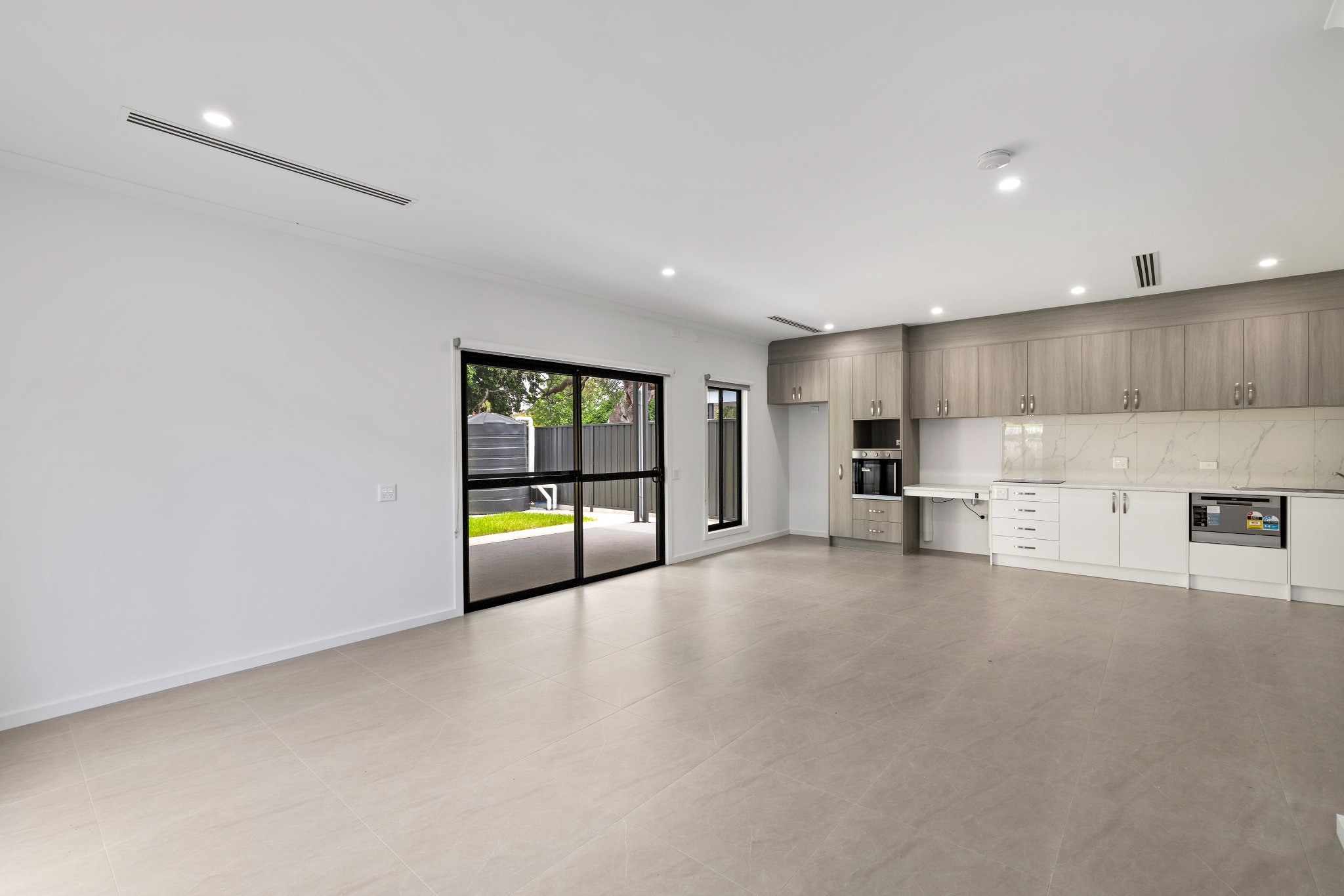 Wheatsheaf Road Morphett Vale SA 5162 — Home image 5