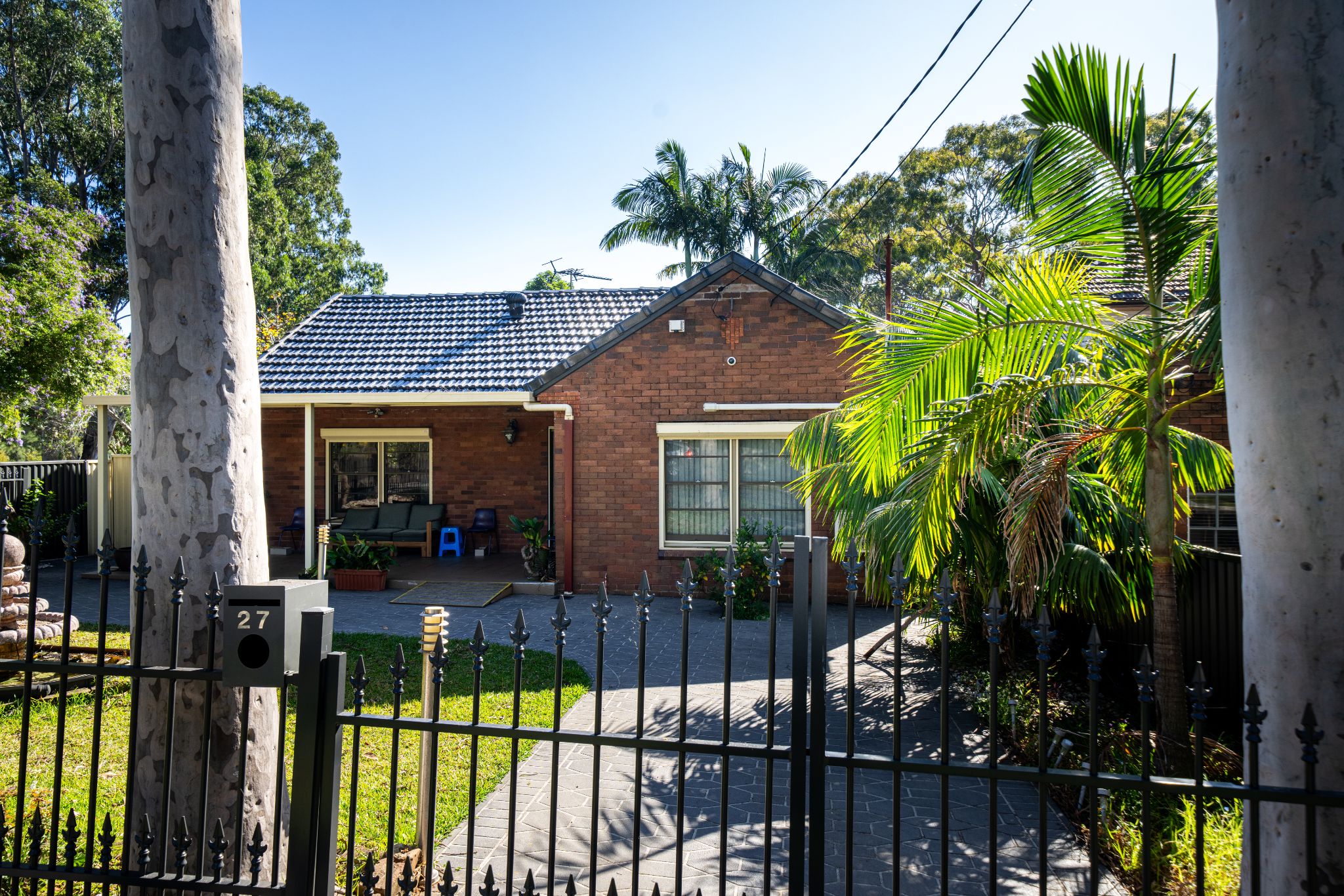 Lovely Strathfield Home - 4 Bedroom, 2 Bathroom — Home image 20