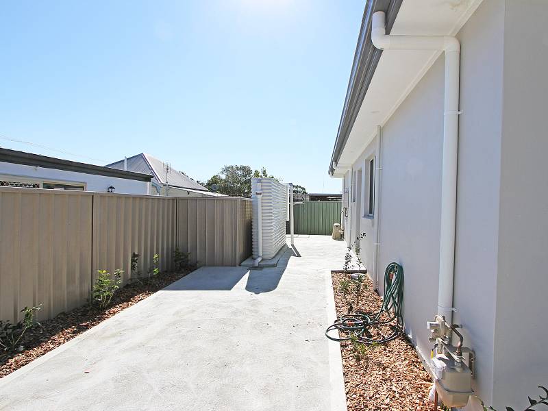 Branxton - modern home close to Hunter Expressway with gated driveway — Home image 8